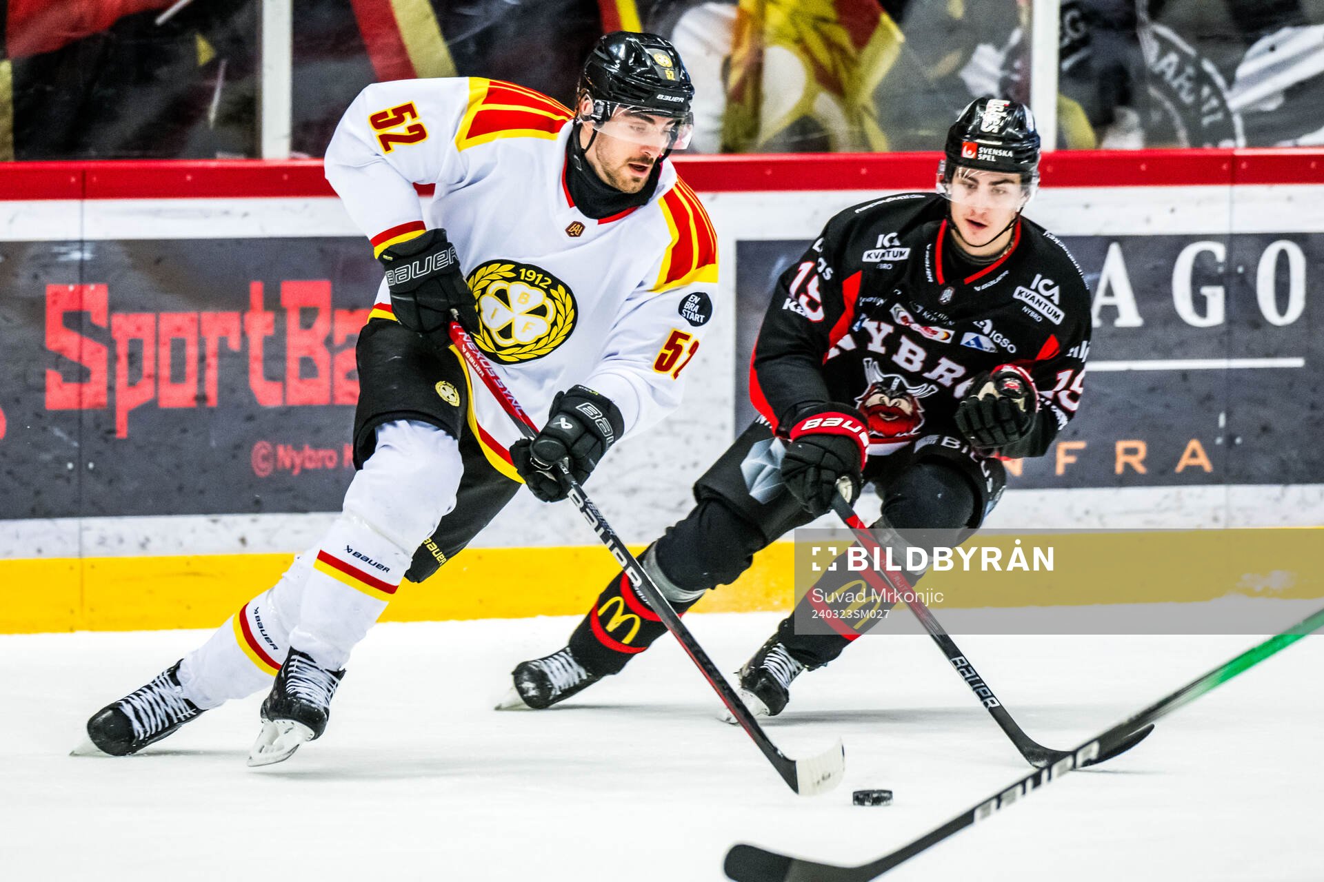 Brynäs Jack Kopacka och Nybros Maksim Semjonov