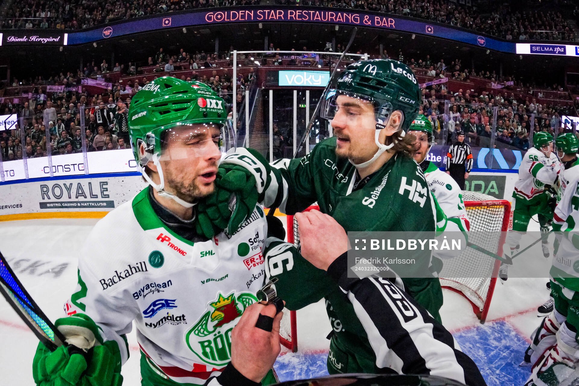 Rögles Daniel Zaar och Färjestads David Tomasek