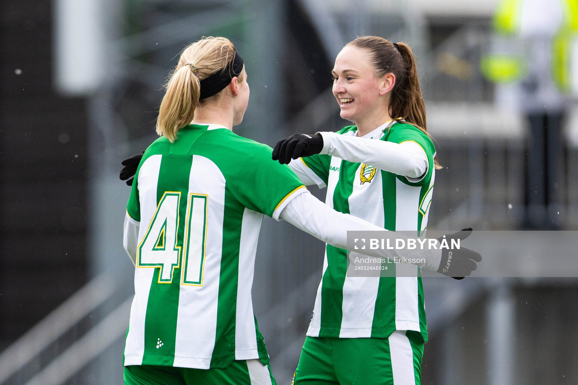 Hammarbys Julie Blakstad och Vilde Hasund jublar