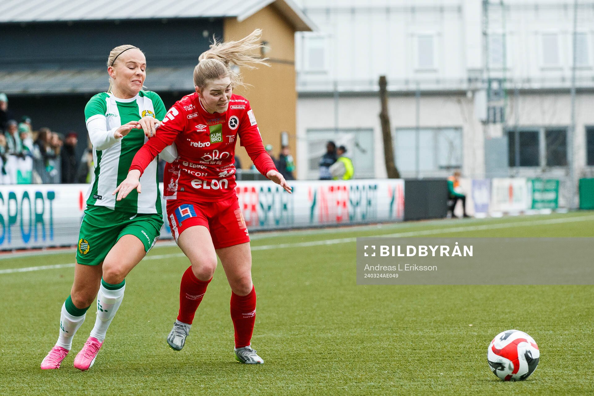 Hammarbys Stina Lennartsson och Örebros Inka Sarjanoja