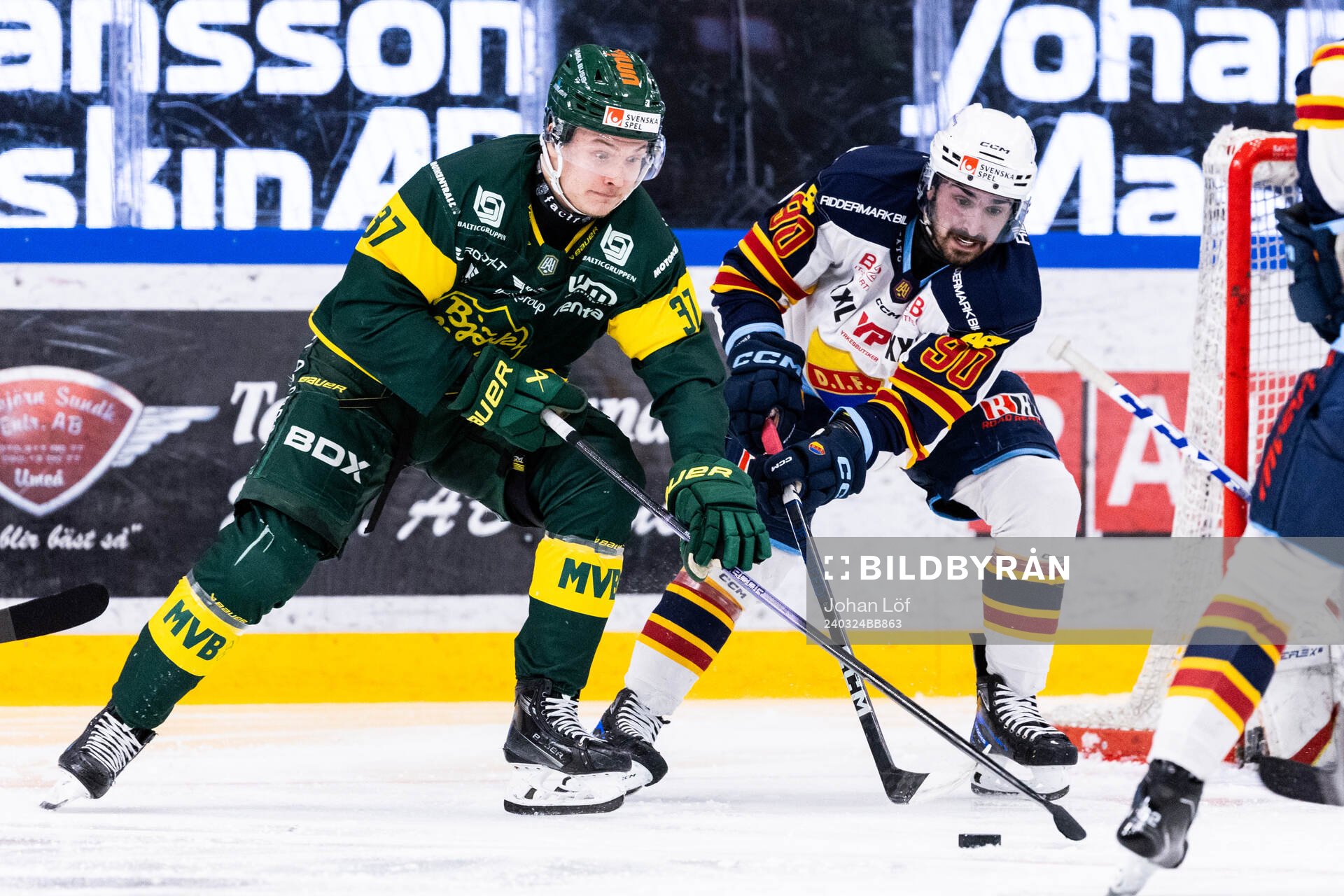 Björklövens Lenni Killinen och Djurgårdens Kevin Karlsson