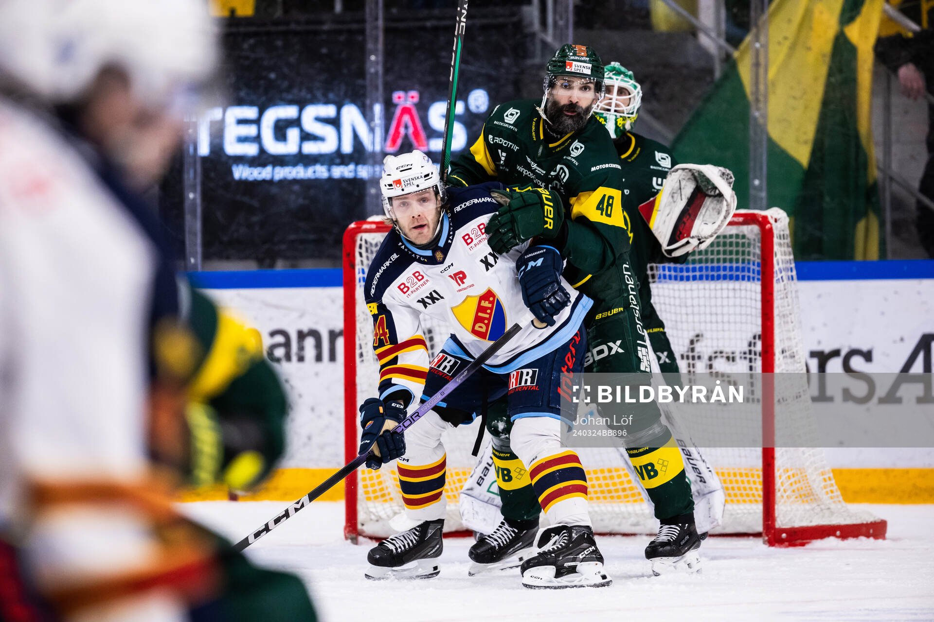 Djurgårdens Olle Liss och Björklövens Daniel Rahimi