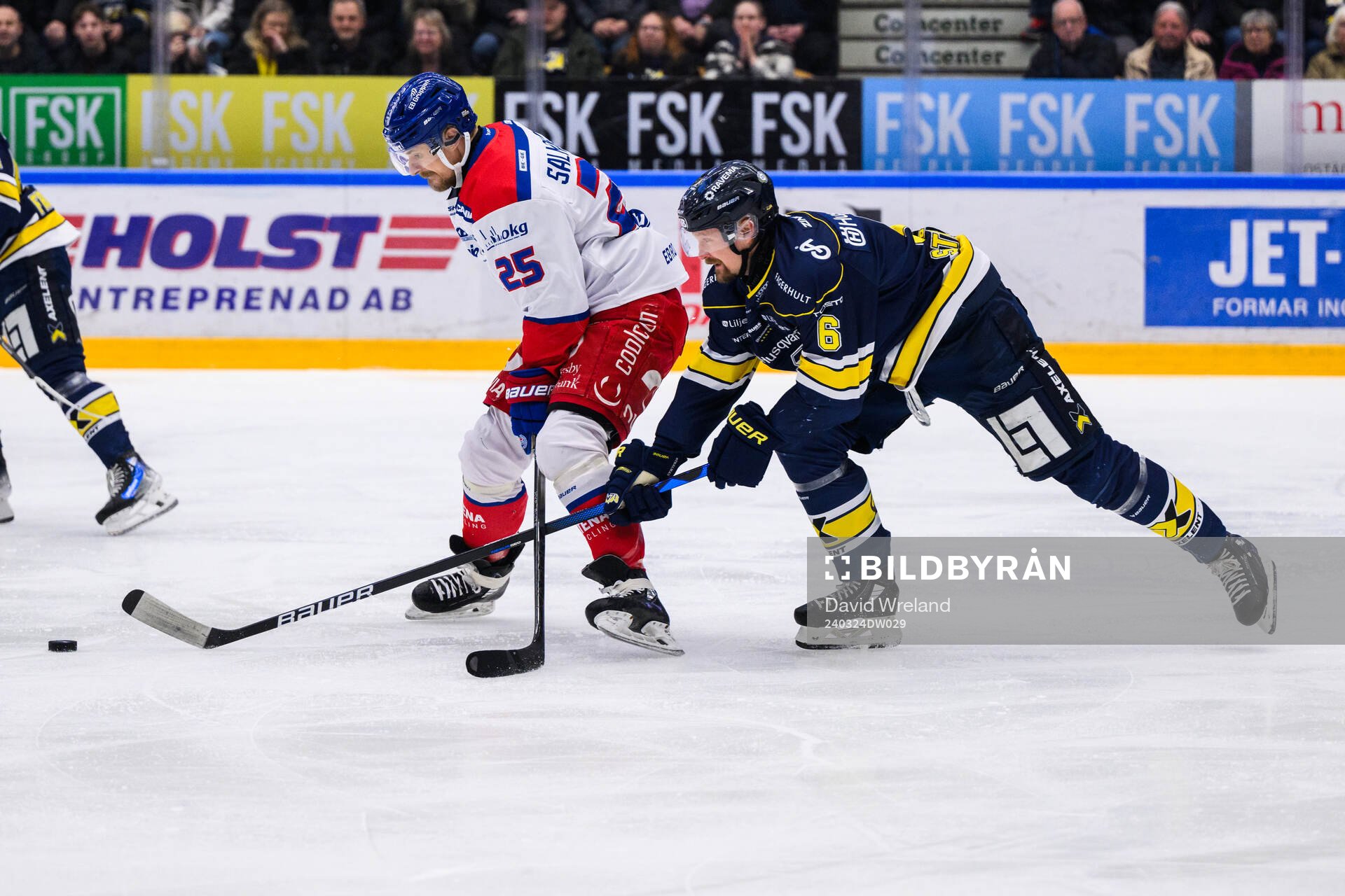Johannes Salmonsson och HV71s Anton Strålman