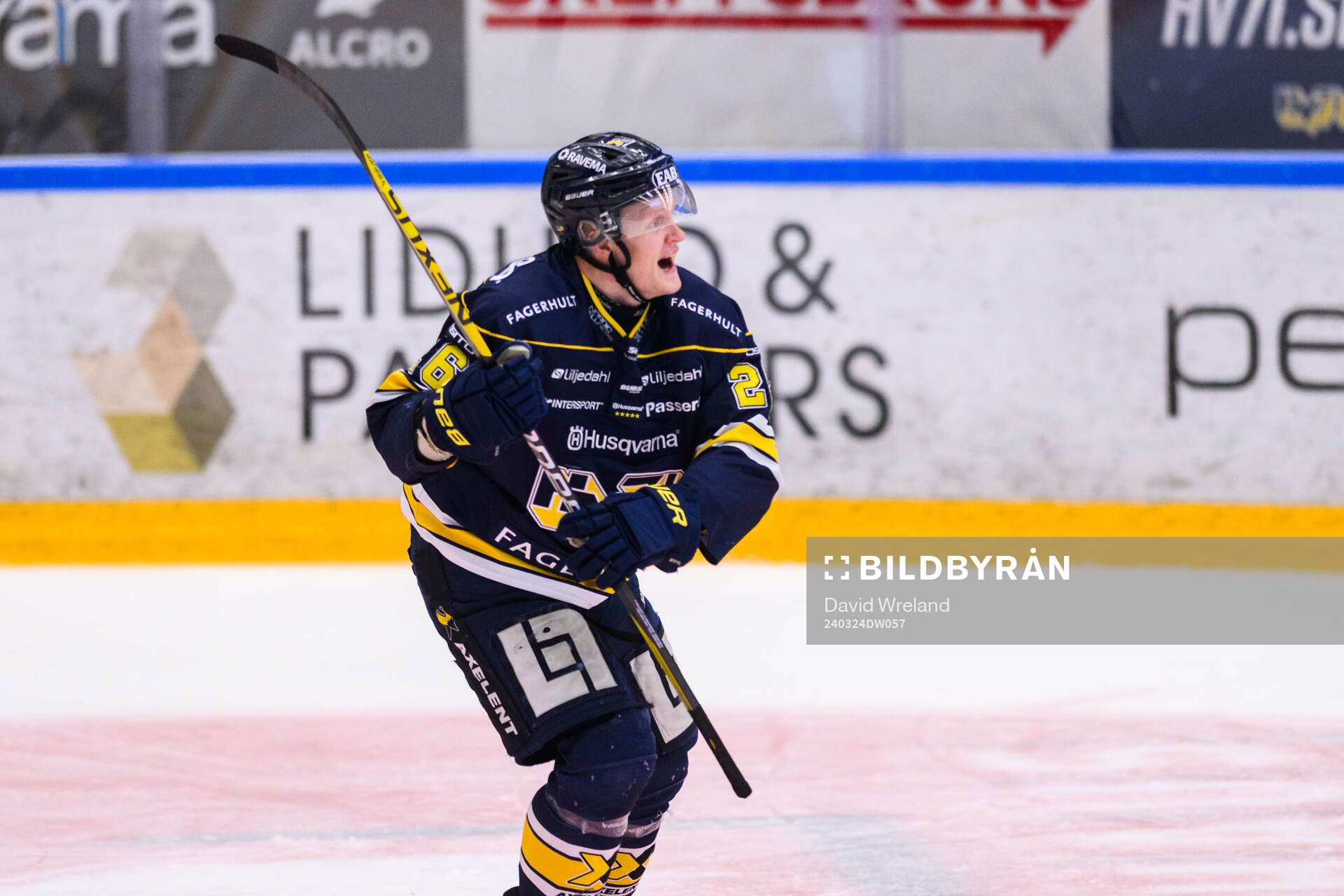 HV71s  Tommi Tikka jublar