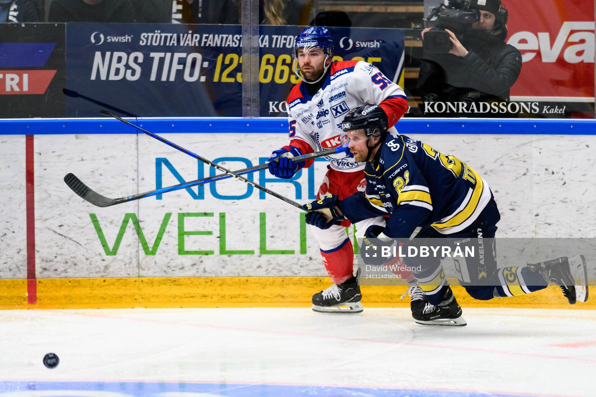 David Quenneville och HV71s Mattias Tedenby