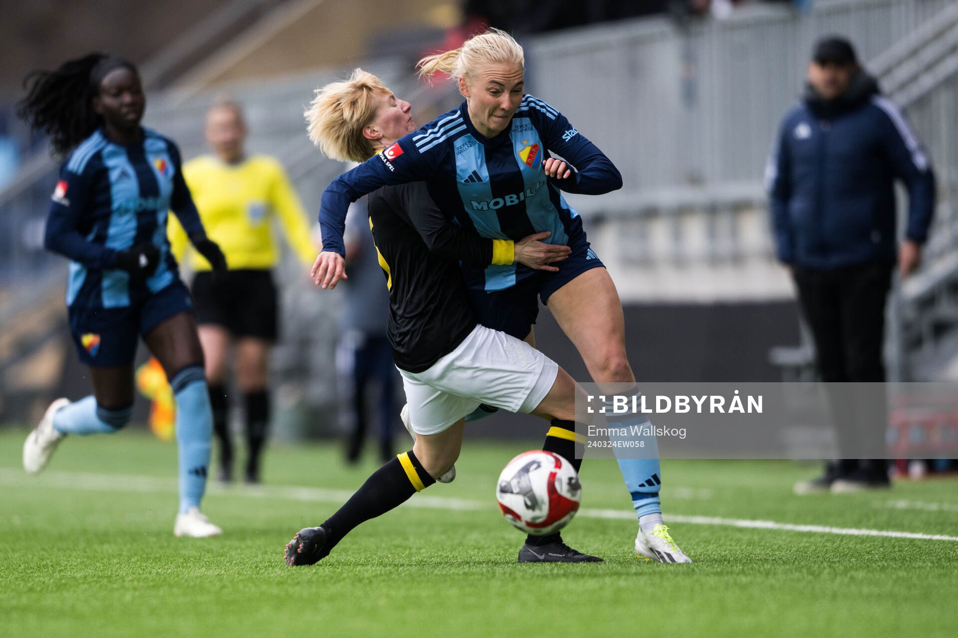 AIKs Monica Hagström och Djurgårdens Stinalisa Johansson