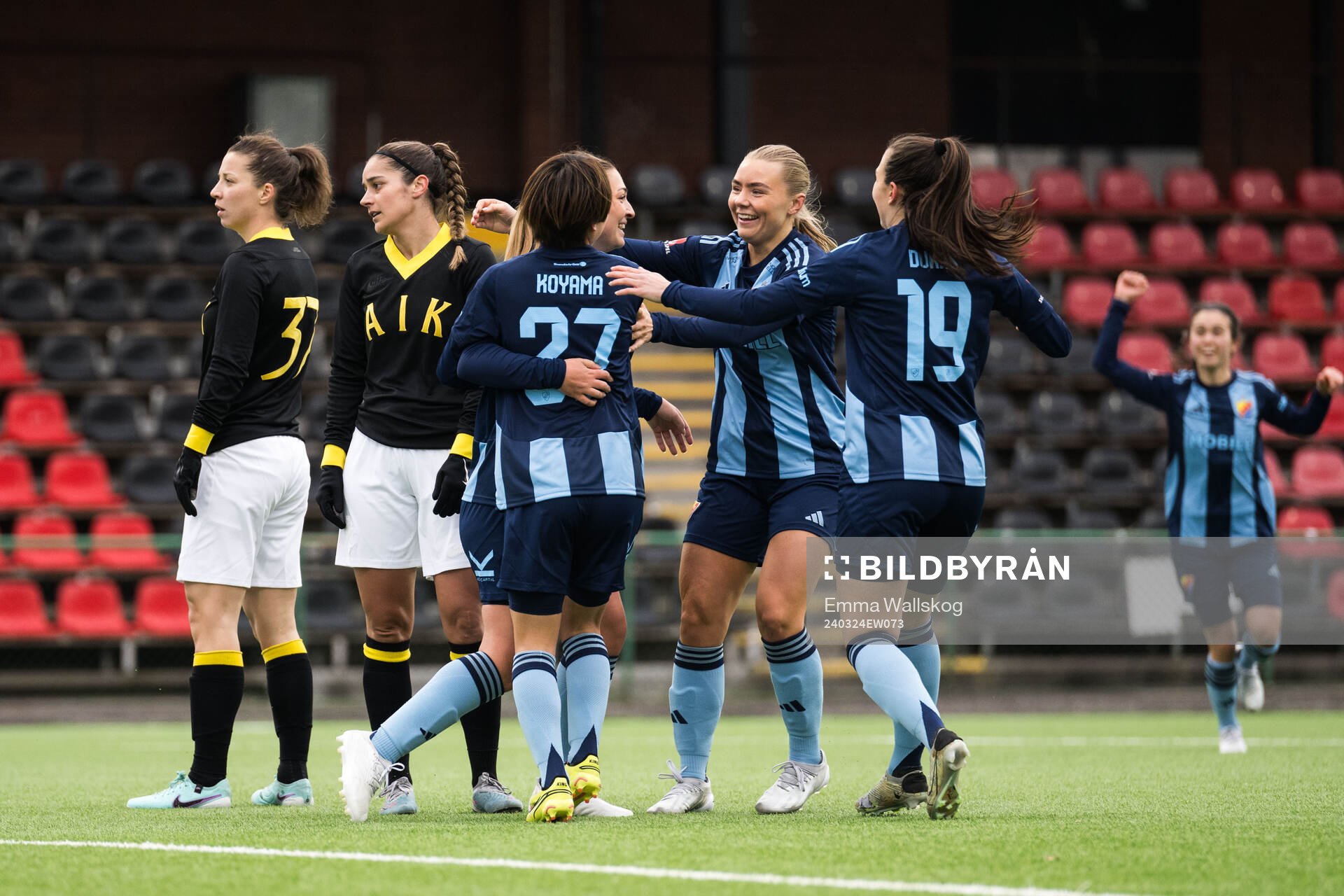 Djurgårdens Olivia Ländin Sjöblom jublar