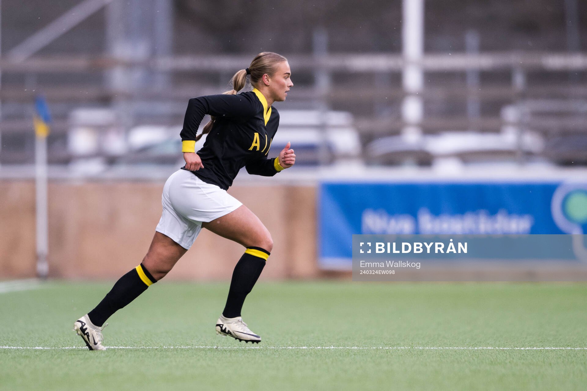 AIKs Villemo Dahlqvist under fotbollsmatchen i Svenska Cupen mellan Djurgården och AIK den 24 mars 2024 i Stockholm. 