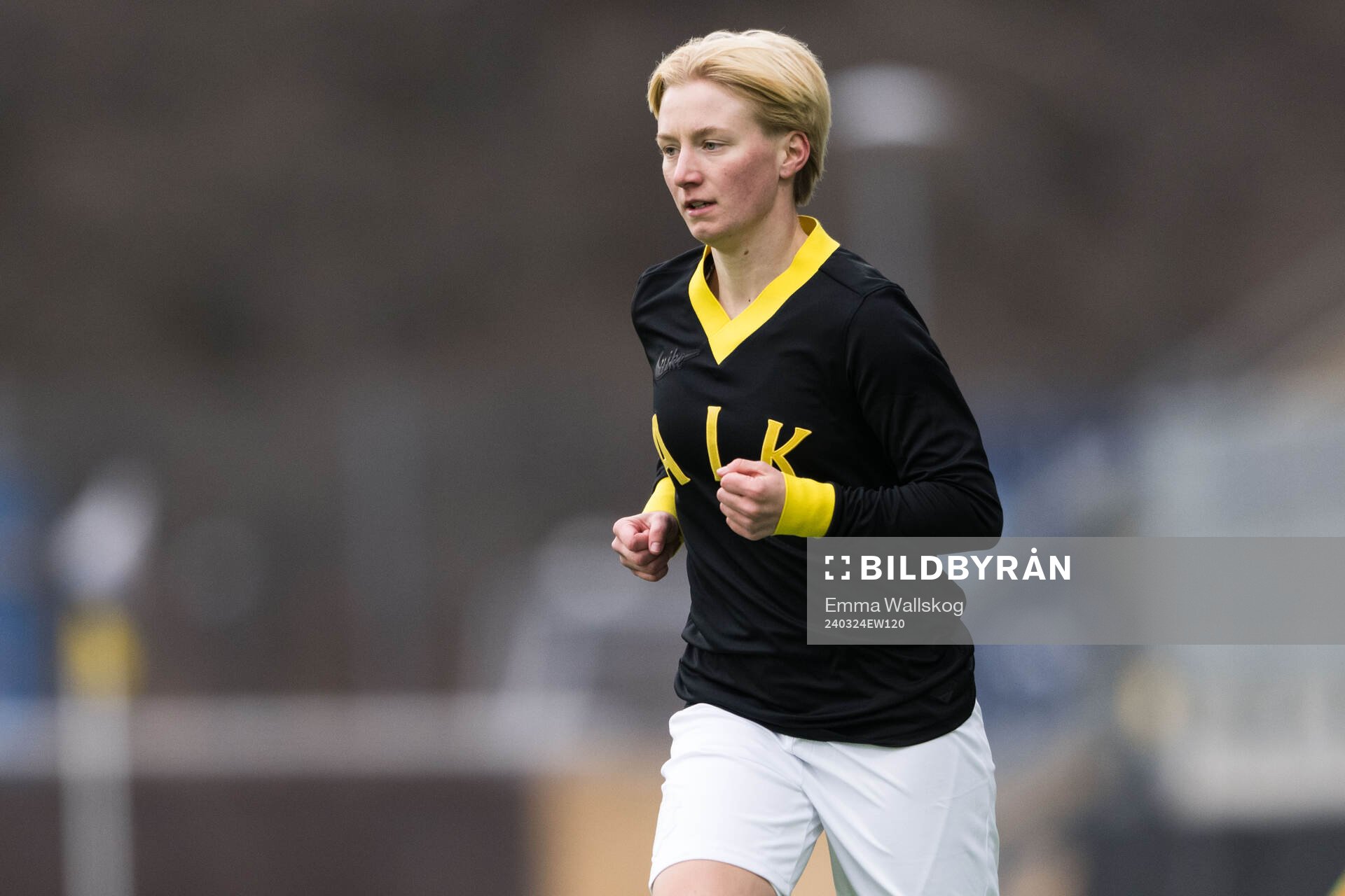 AIKs Monica Hagström under fotbollsmatchen i Svenska Cupen mellan Djurgården och AIK den 24 mars 2024 i Stockholm. 