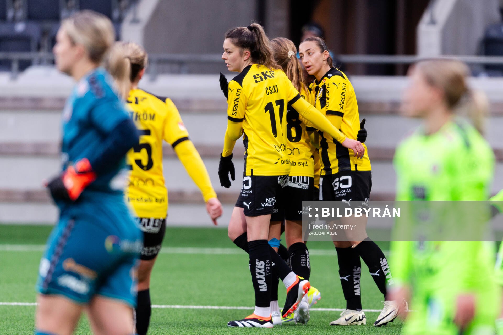 Häckens Rusul Rosa Kafaji jublar