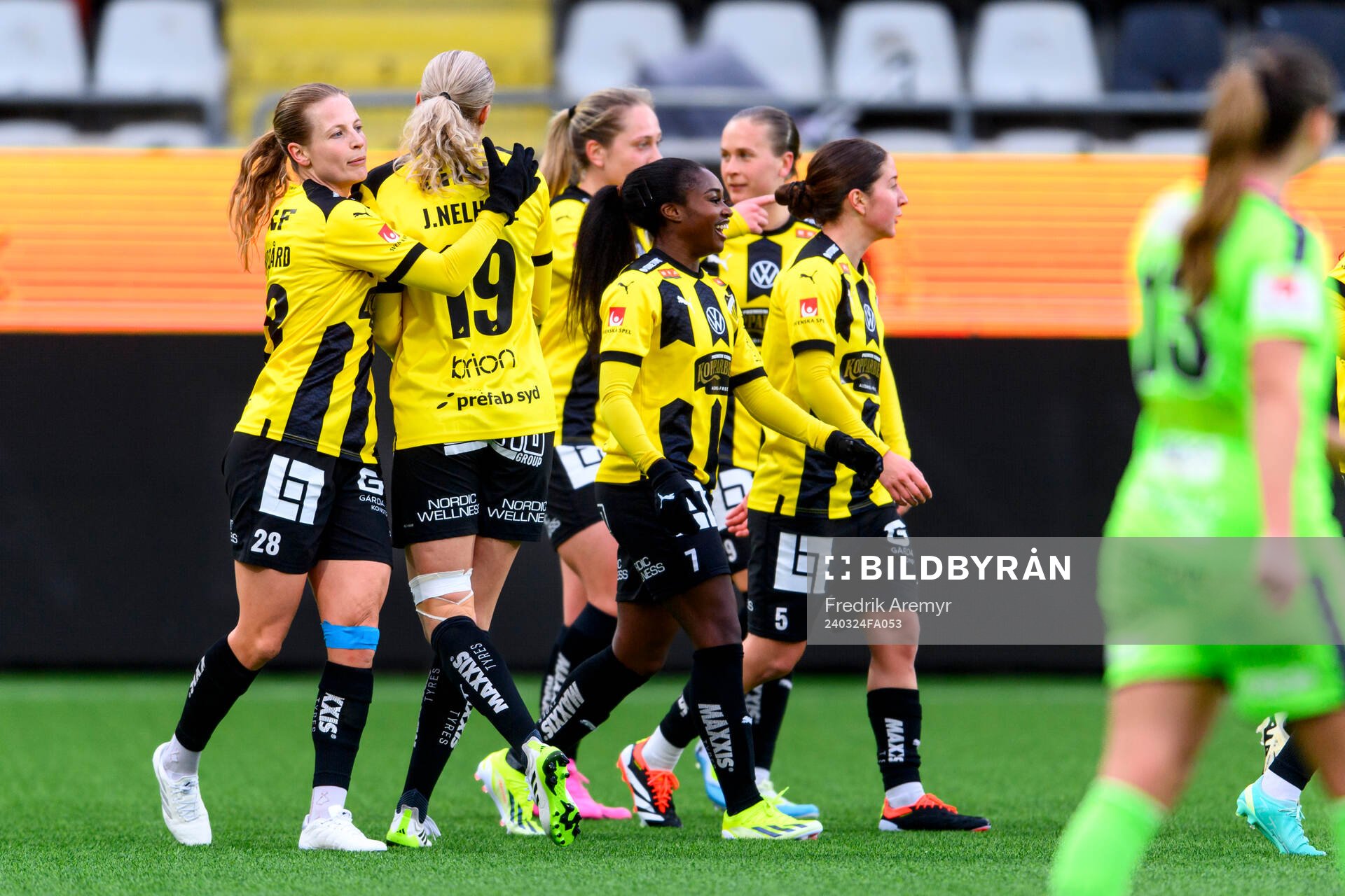 Häckens Anna Anvegård  jublar