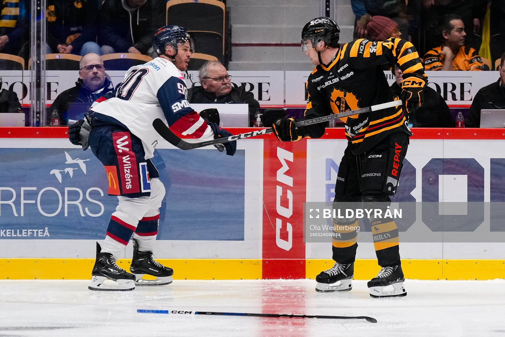 Linköpings Lance Bouma och Skellefteås Elias Salomonsson