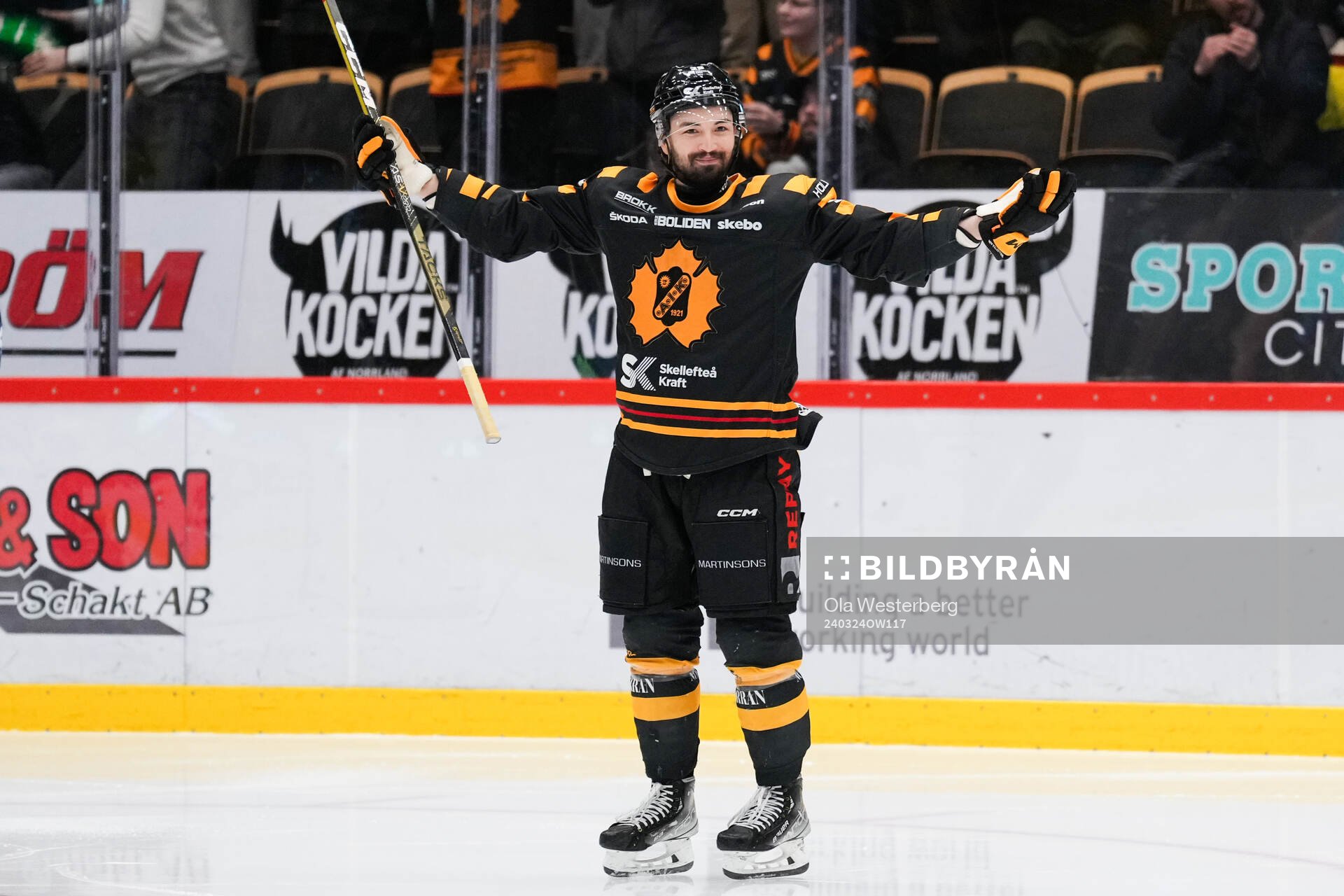 Skellefteås Dylan Sikura jublar
