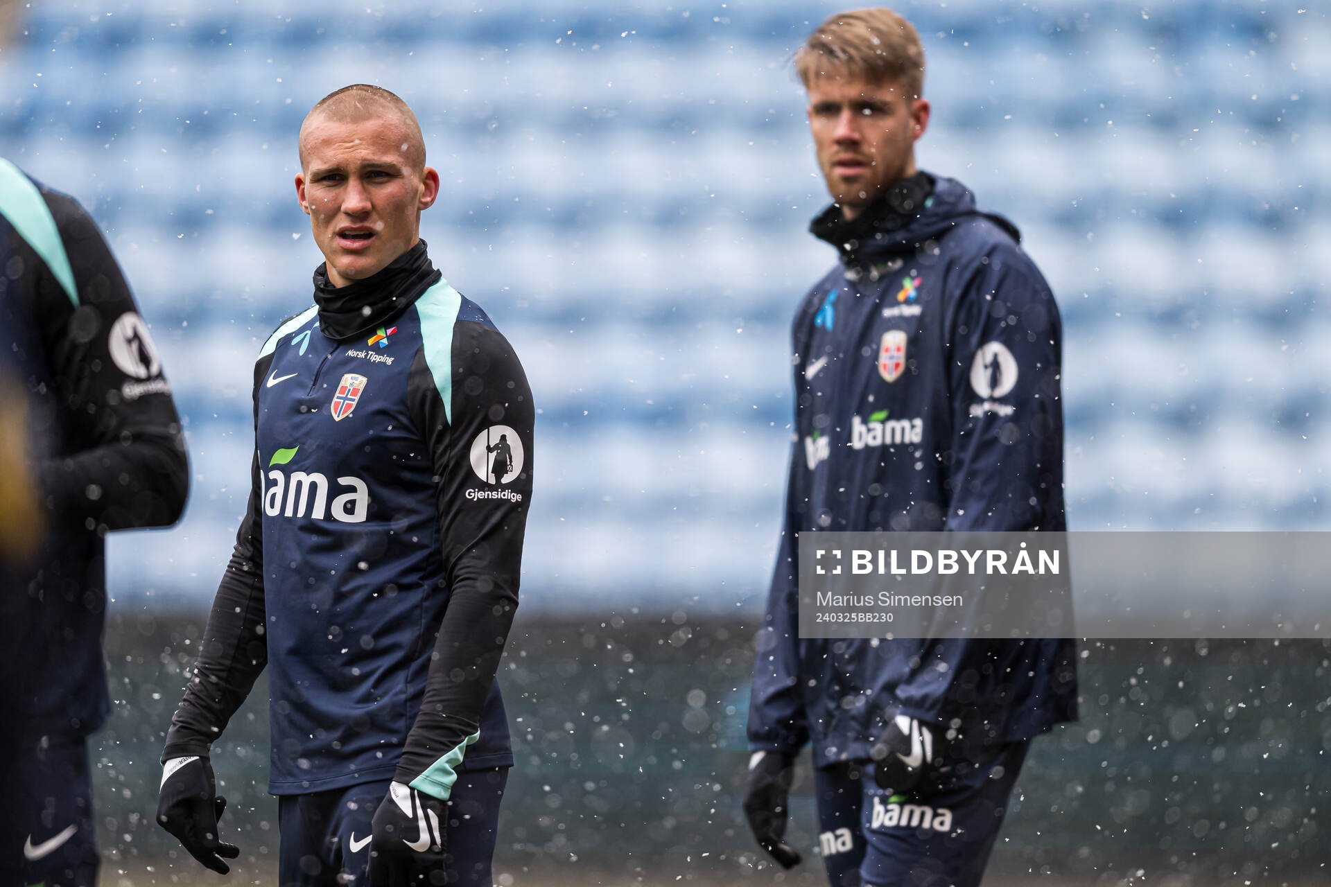 Leo Skiri Østigård and Kristoffer Vassbakk Ajer of the