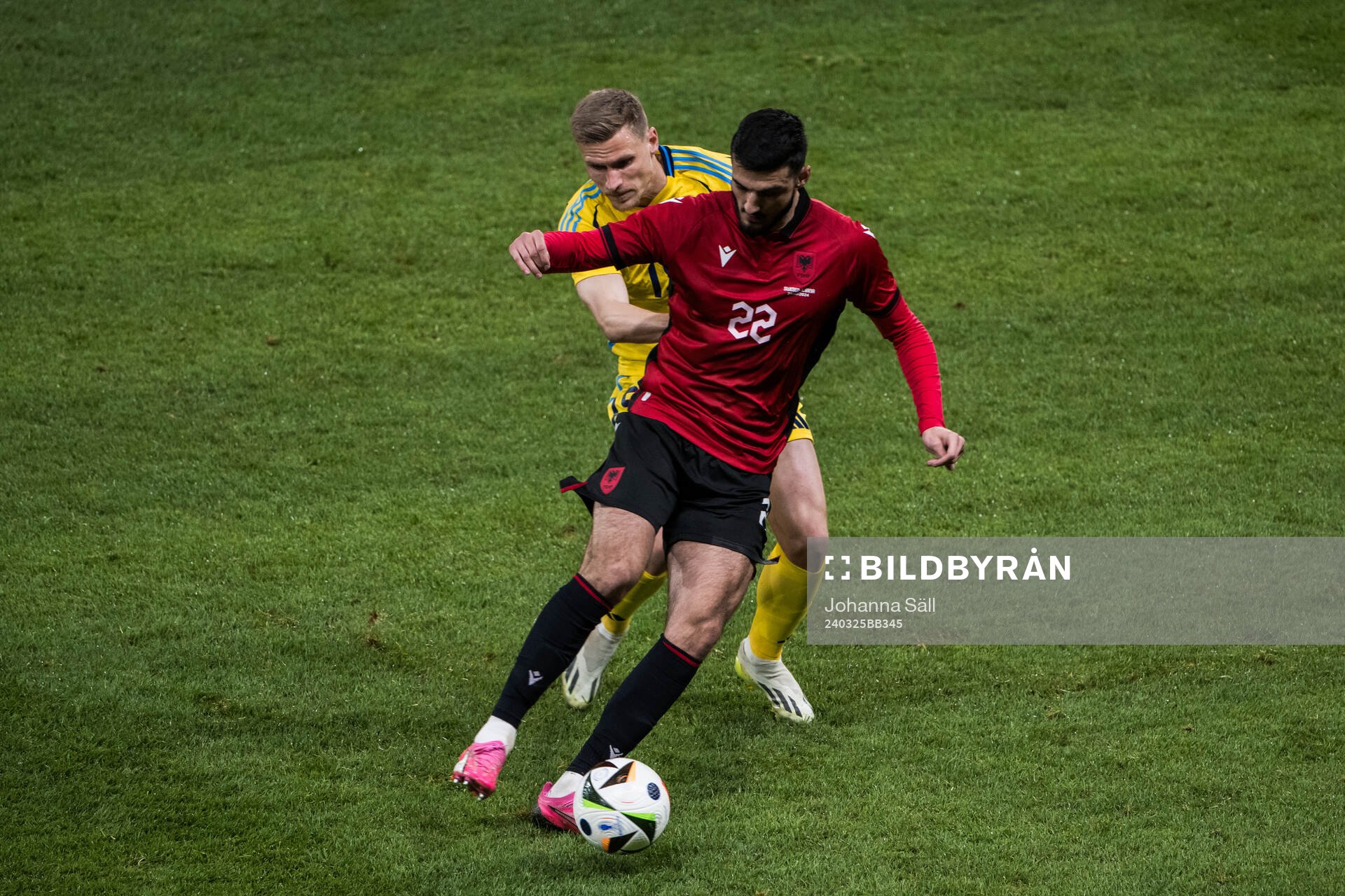 Carl Starfelt of Sweden and Armando Broja of Albania