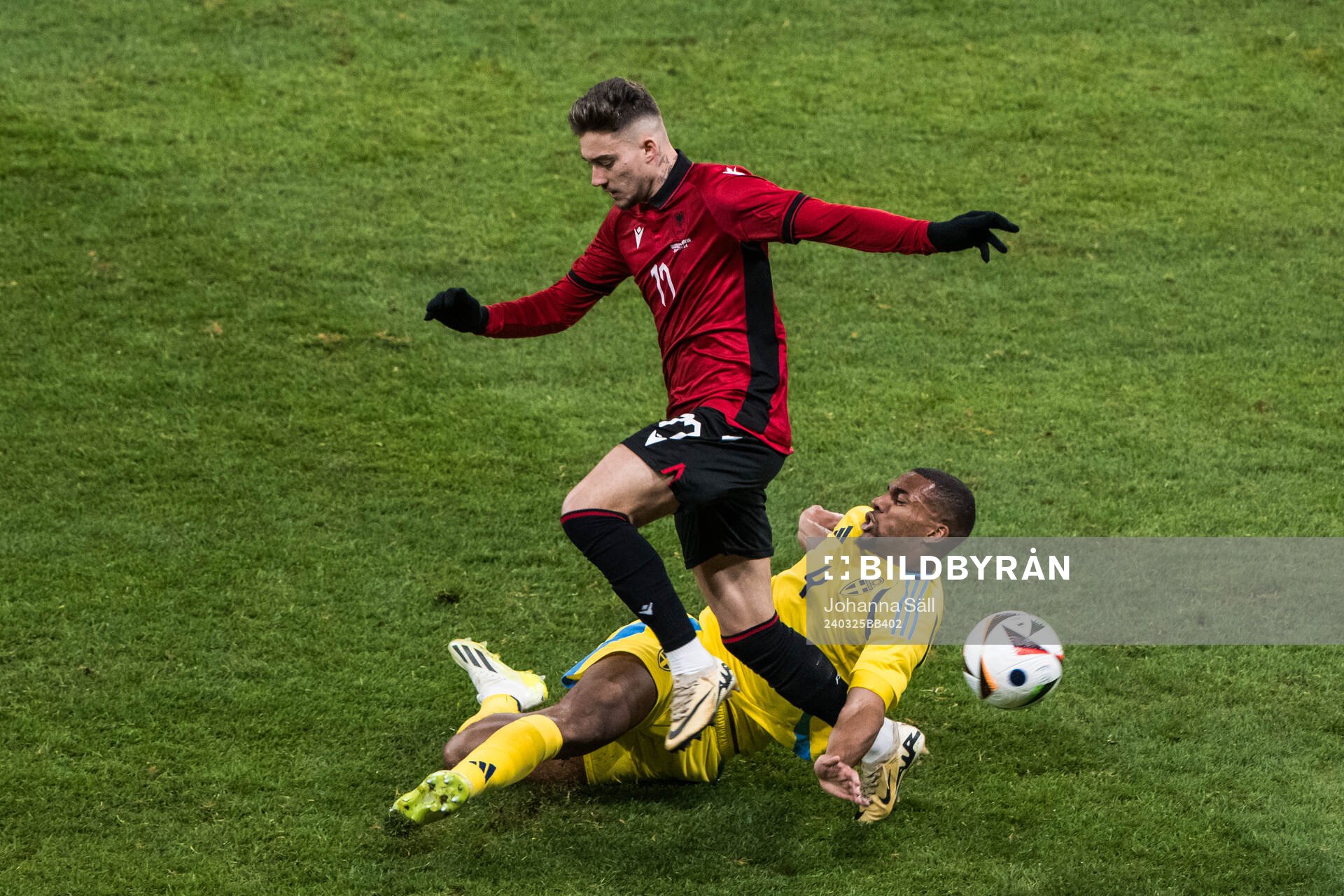 Isak Hien of Sweden and Ernest Muci of Albania