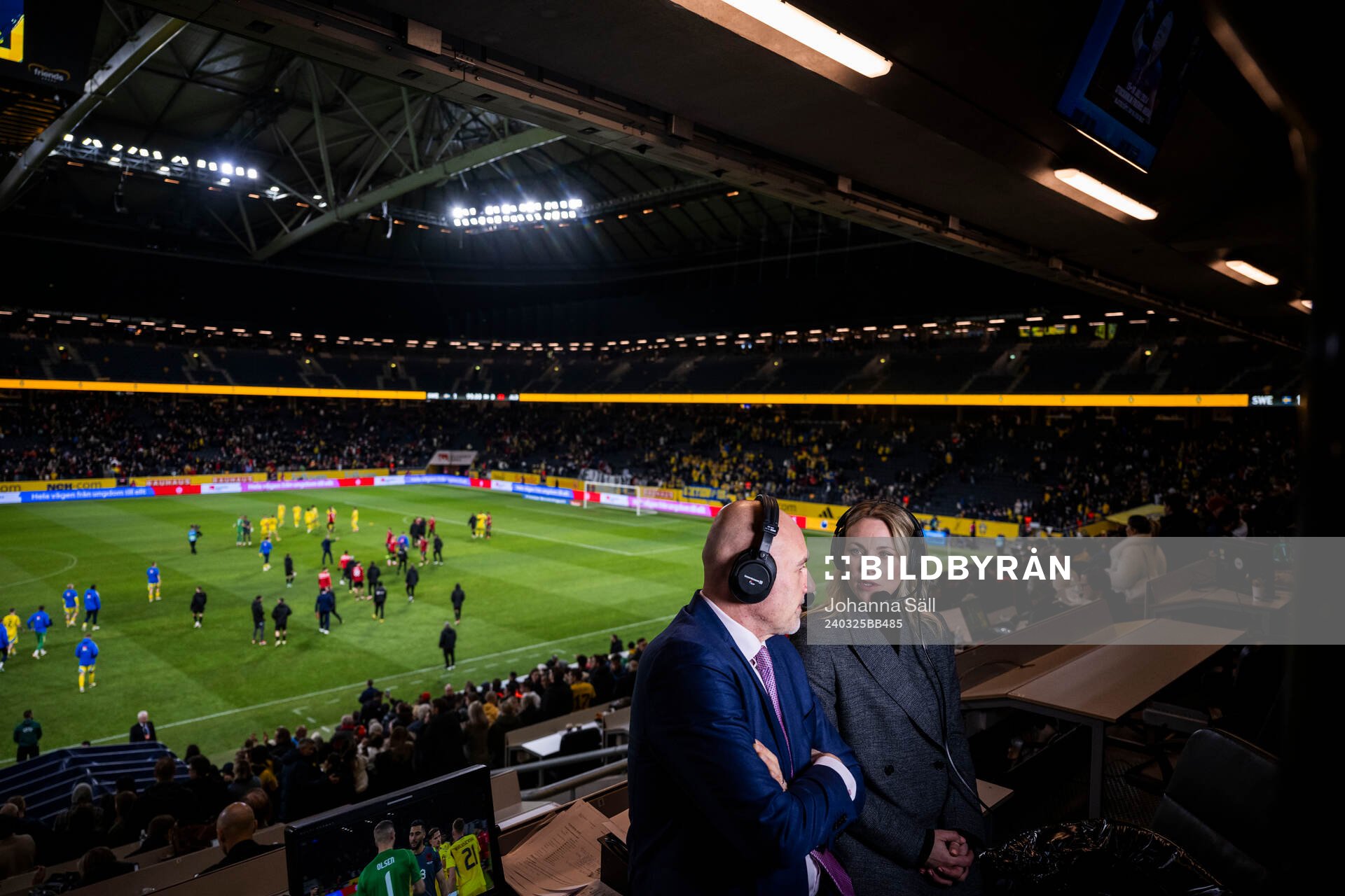 Niklas Holmgren and Johanna Frisk commentators of Swedish