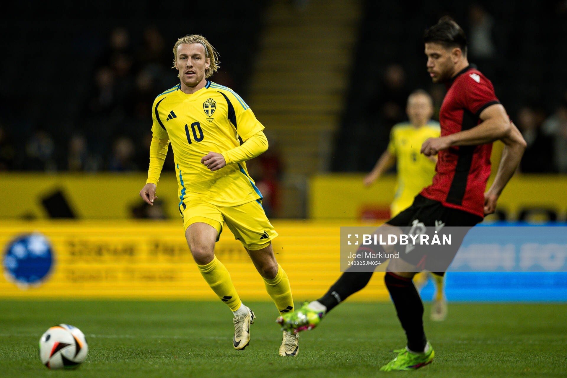 Emil Forsberg of Sweden and Enea Mihaj of Albania