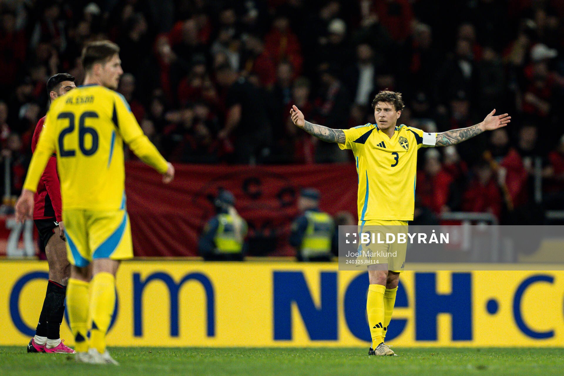Victor Nilsson Lindelöf of Sweden reacts