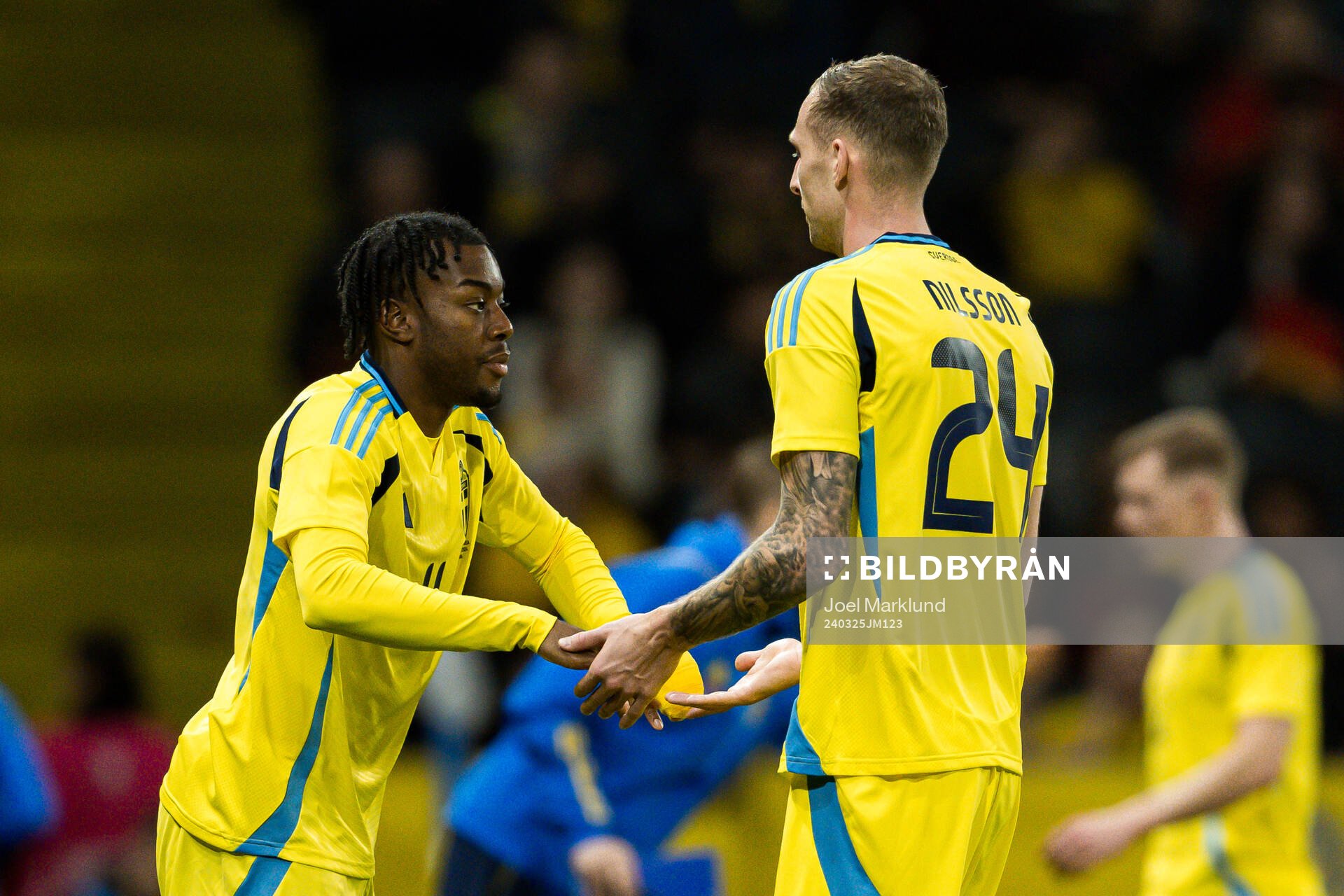 Anthony Elanga and Gustaf Nilsson of Sweden