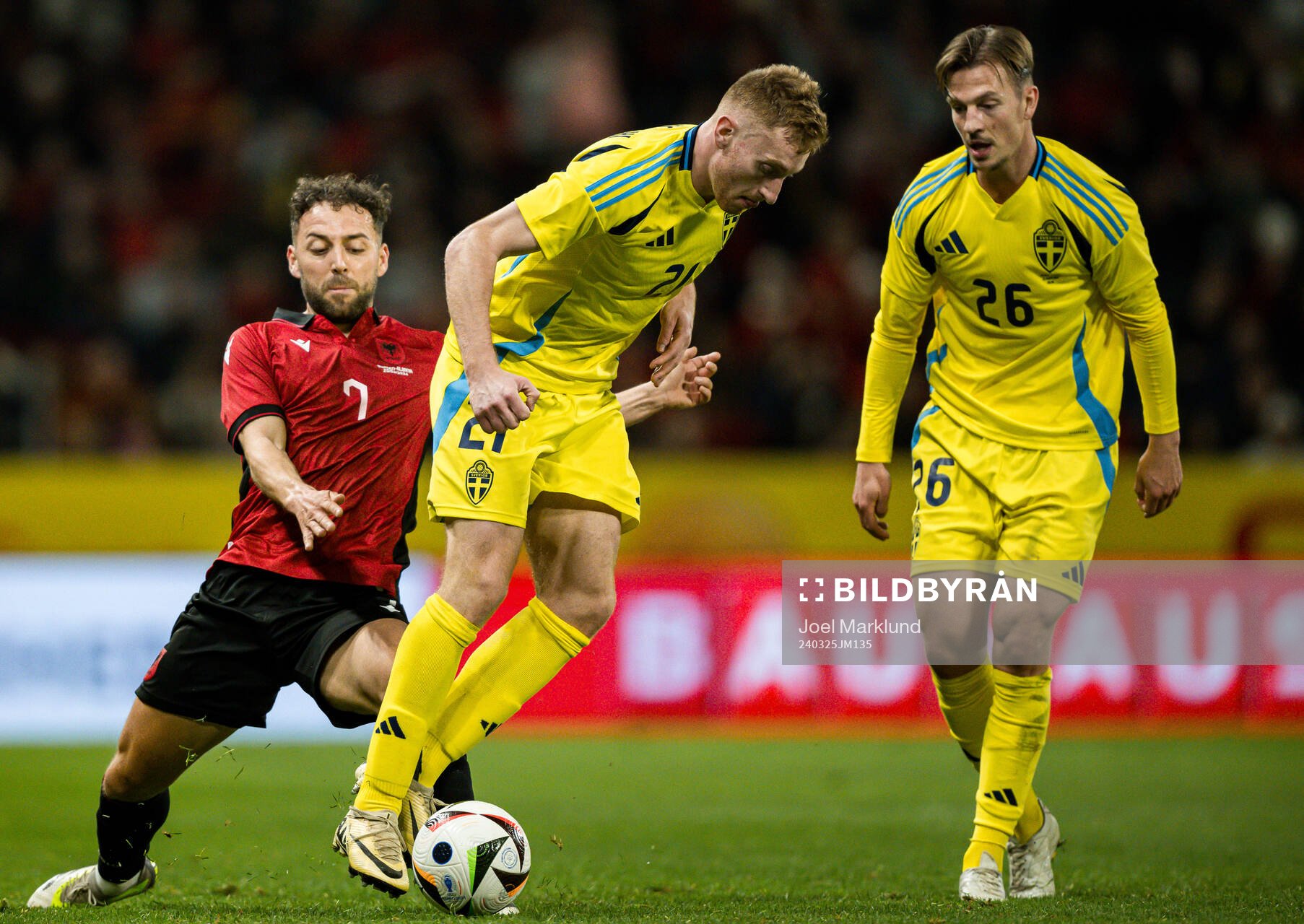 Keidi Bare of Albania and Dejan Kulusevski of Sweden