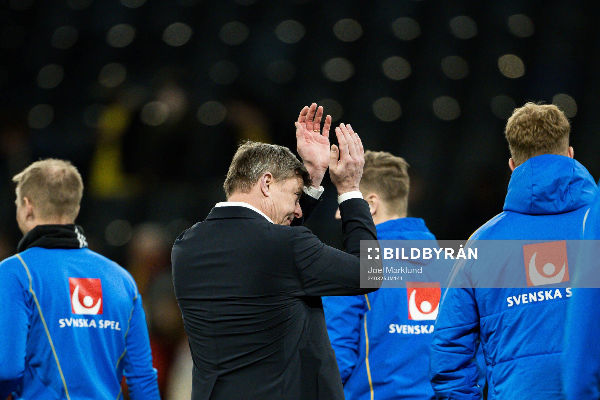 Head coach Jon Dahl Tomasson of Sweden
