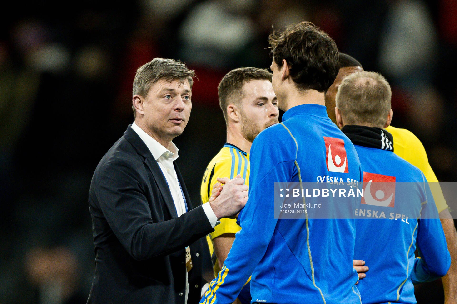 Head coach Jon Dahl Tomasson of Sweden