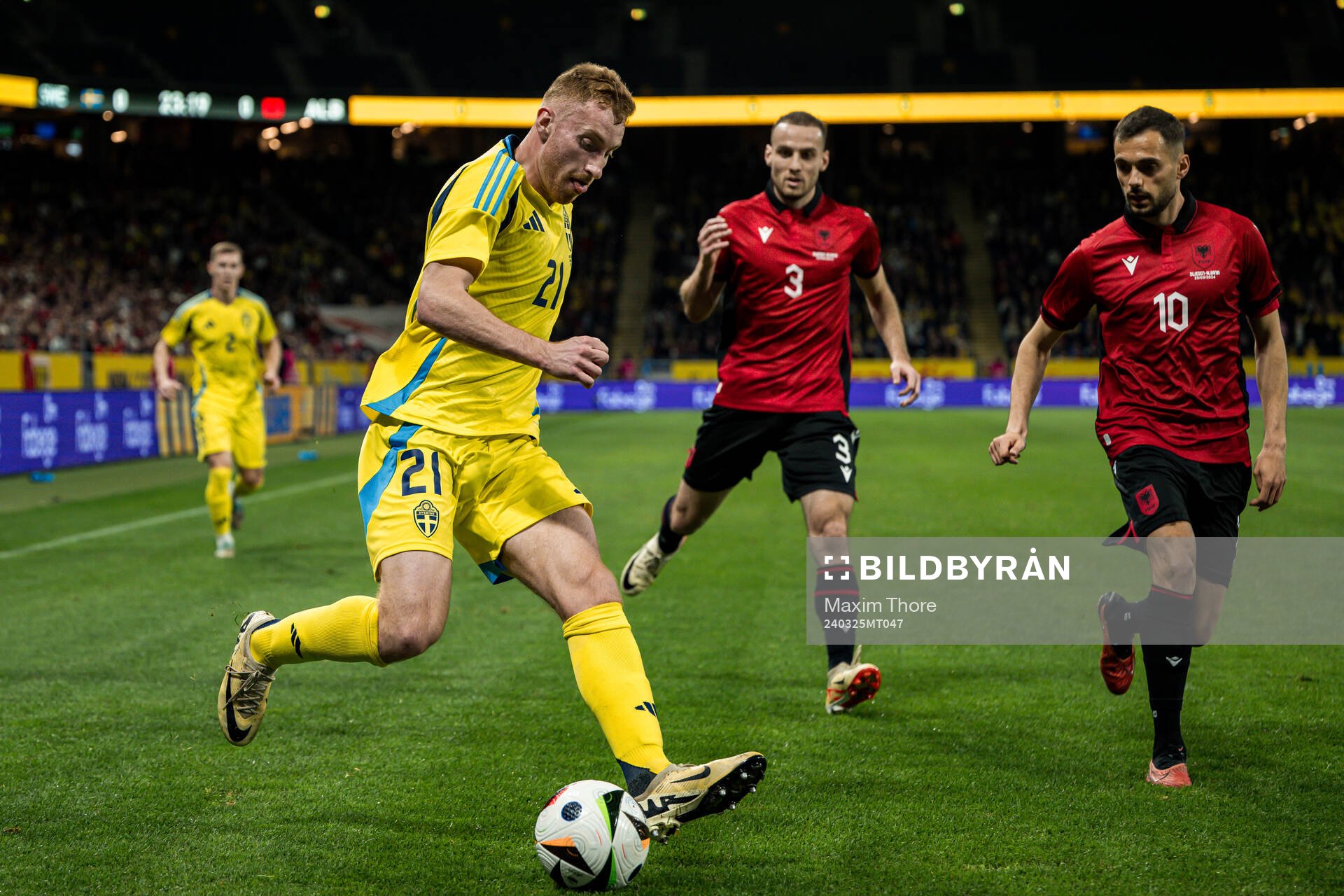 Dejan Kulusevski of Sweden, Mario Mitaj and Nedim Bajrami
