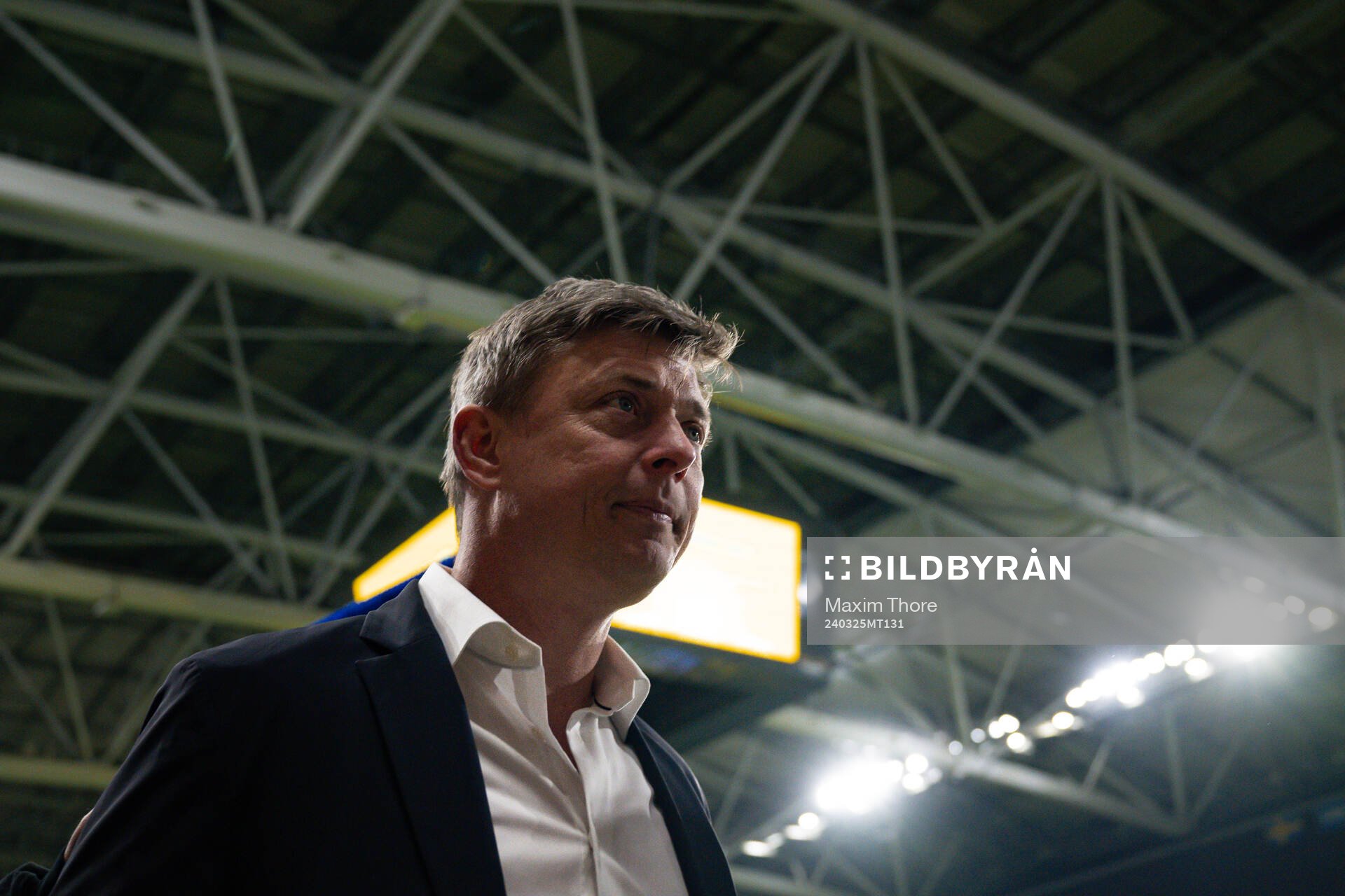 Head coach Jon Dahl Tomasson of Sweden