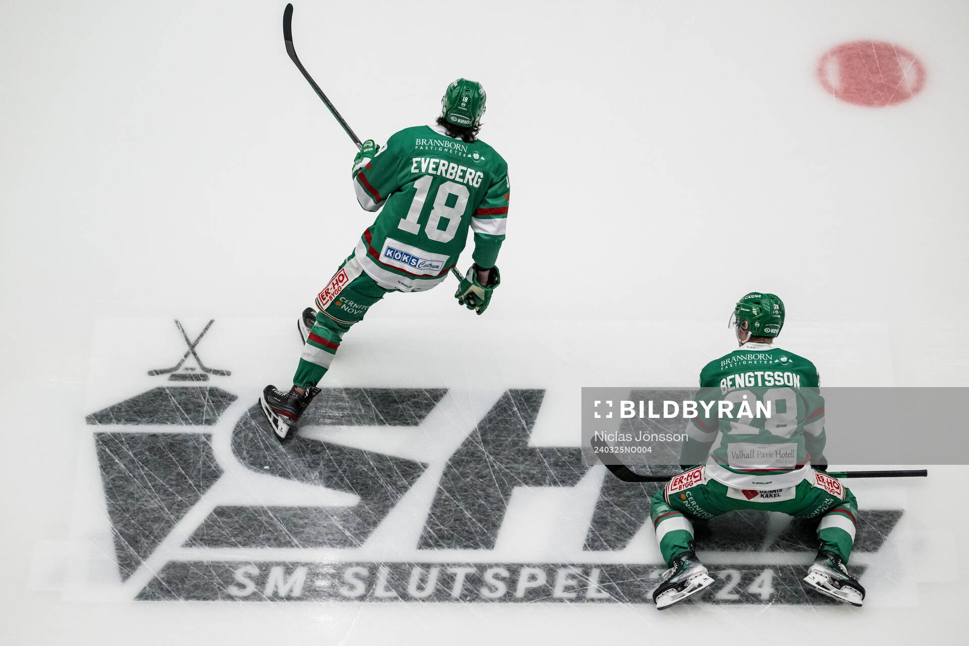 Rögles Dennis Everberg och Anton Bengtsson (SHL slutspel