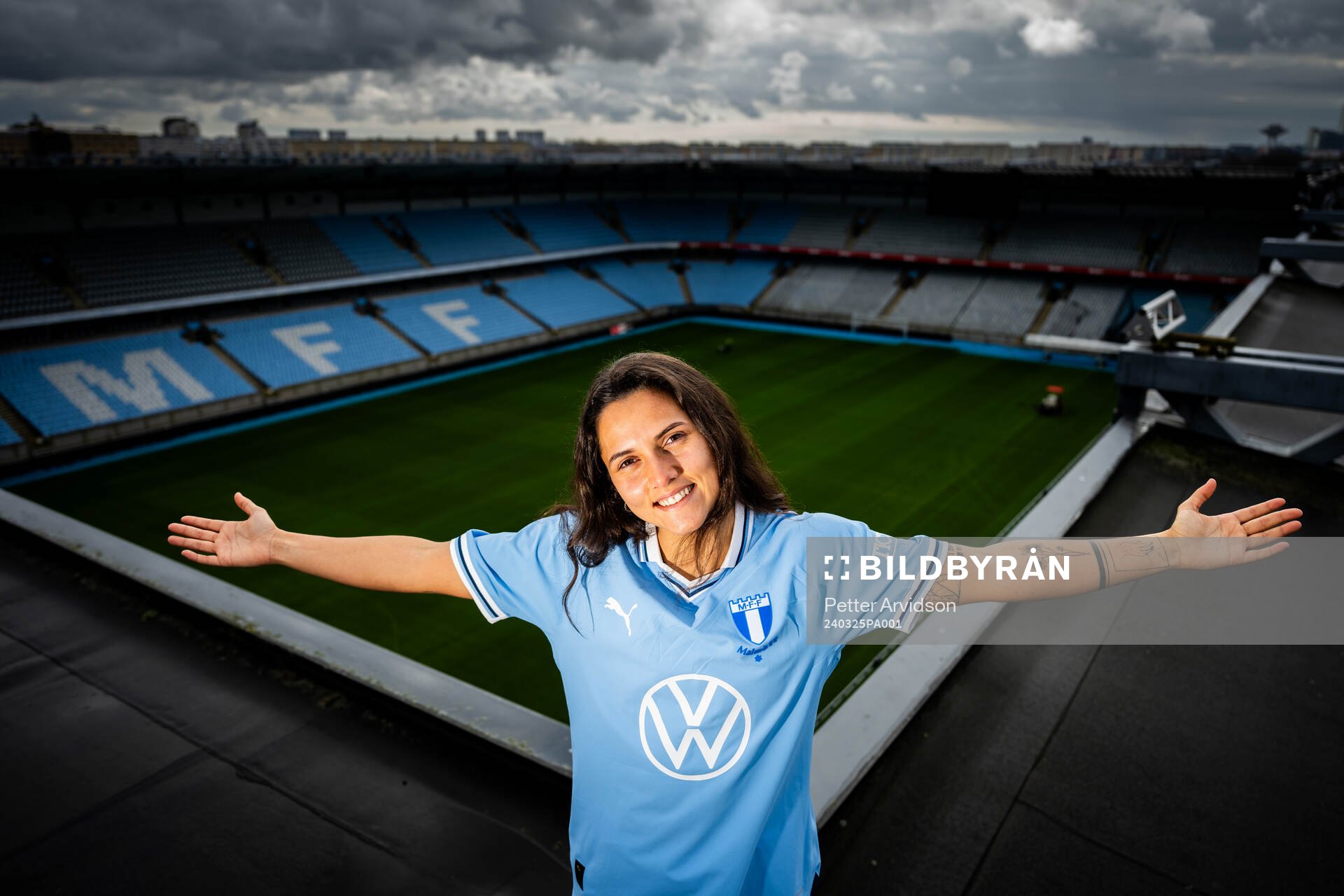 Malmö FF presenterar Mafalda Barboz som ny spelare under en porträttfotografering den 25 mars 2024 i Malmö. 