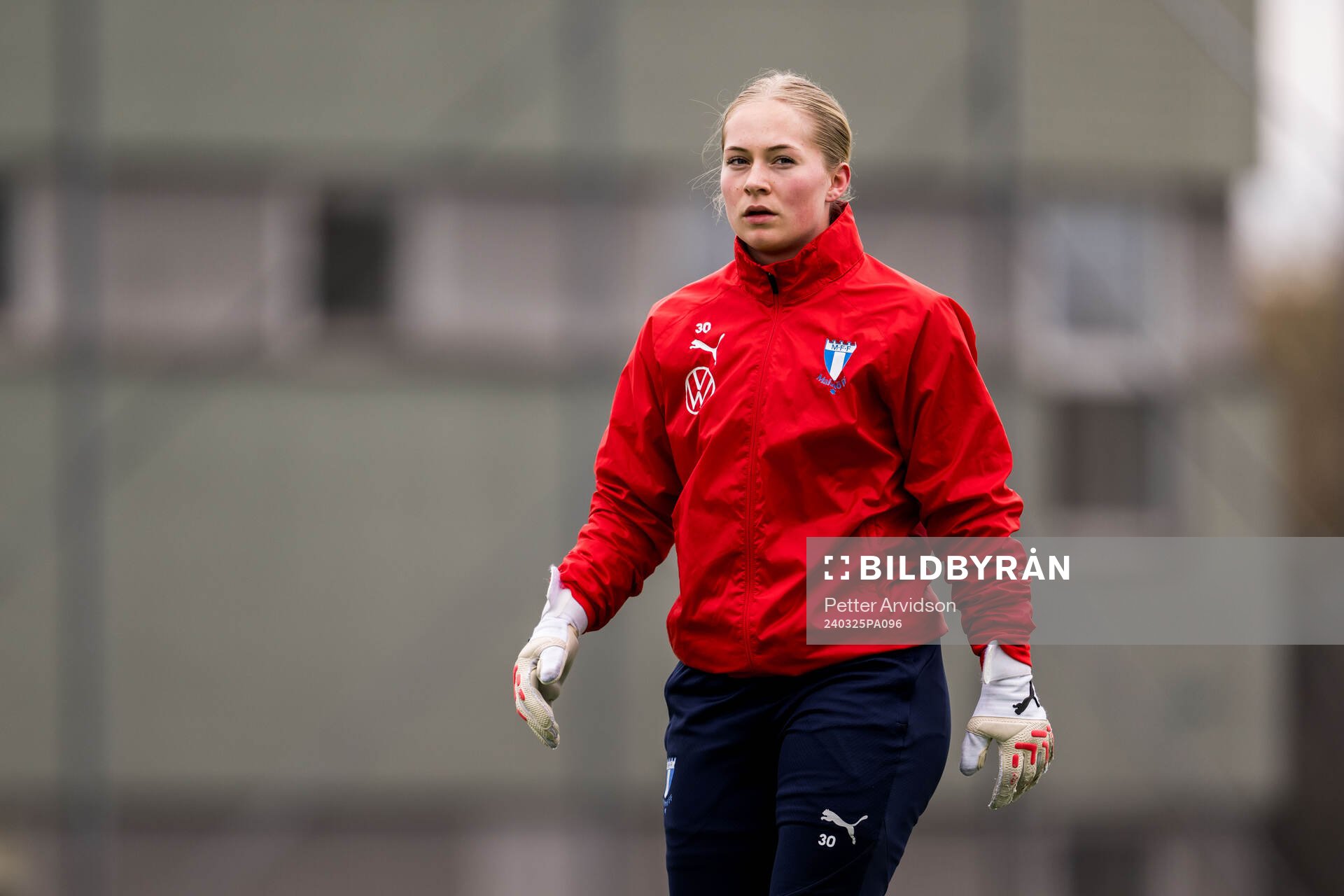 Malmö FFs målvakt Emelie Borg under en träning med Malmö FF den 25 mars 2024 i Malmö. 