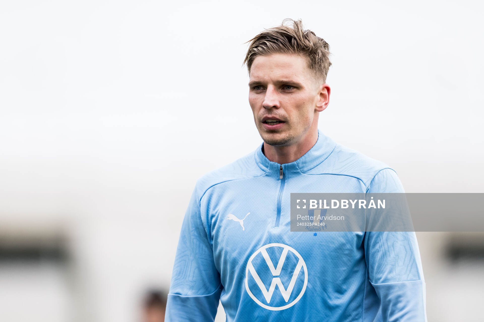 Malmö FFs Jens Stryger Larsen under en fotbollsträning med Malmö FF den 25 mars 2024 i Malmö. 