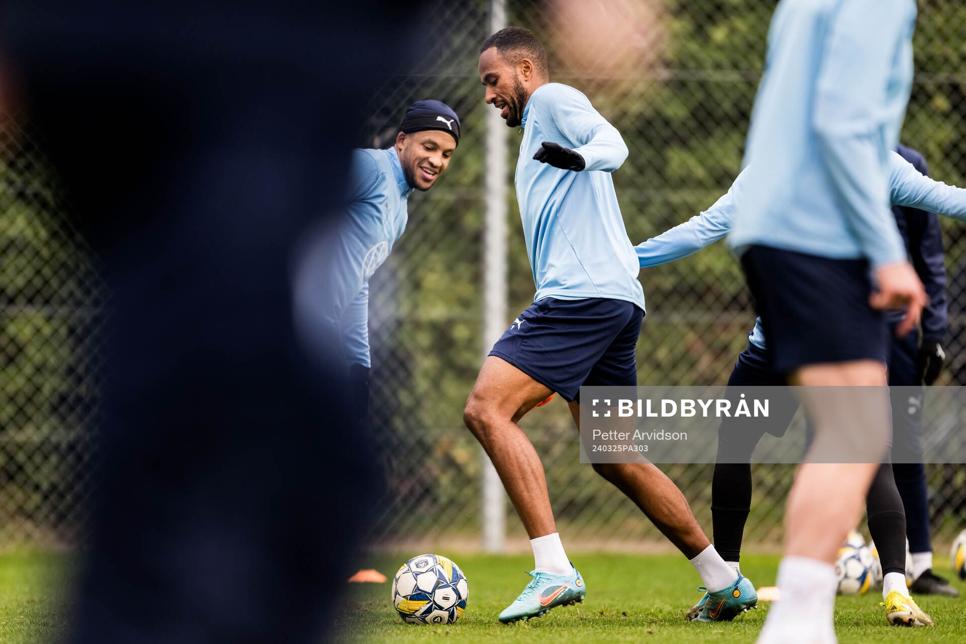 Malmö FFs Martin Olsson och Isaac Kiese Thelin