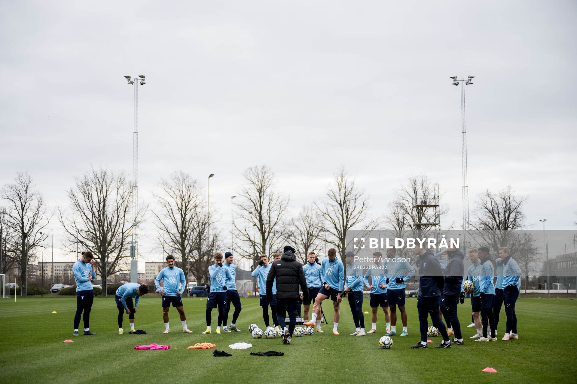 Under en fotbollsträning med Malmö FF