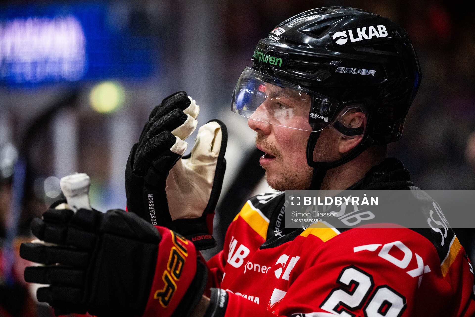 Luleås Erik Gustafsson reagerar