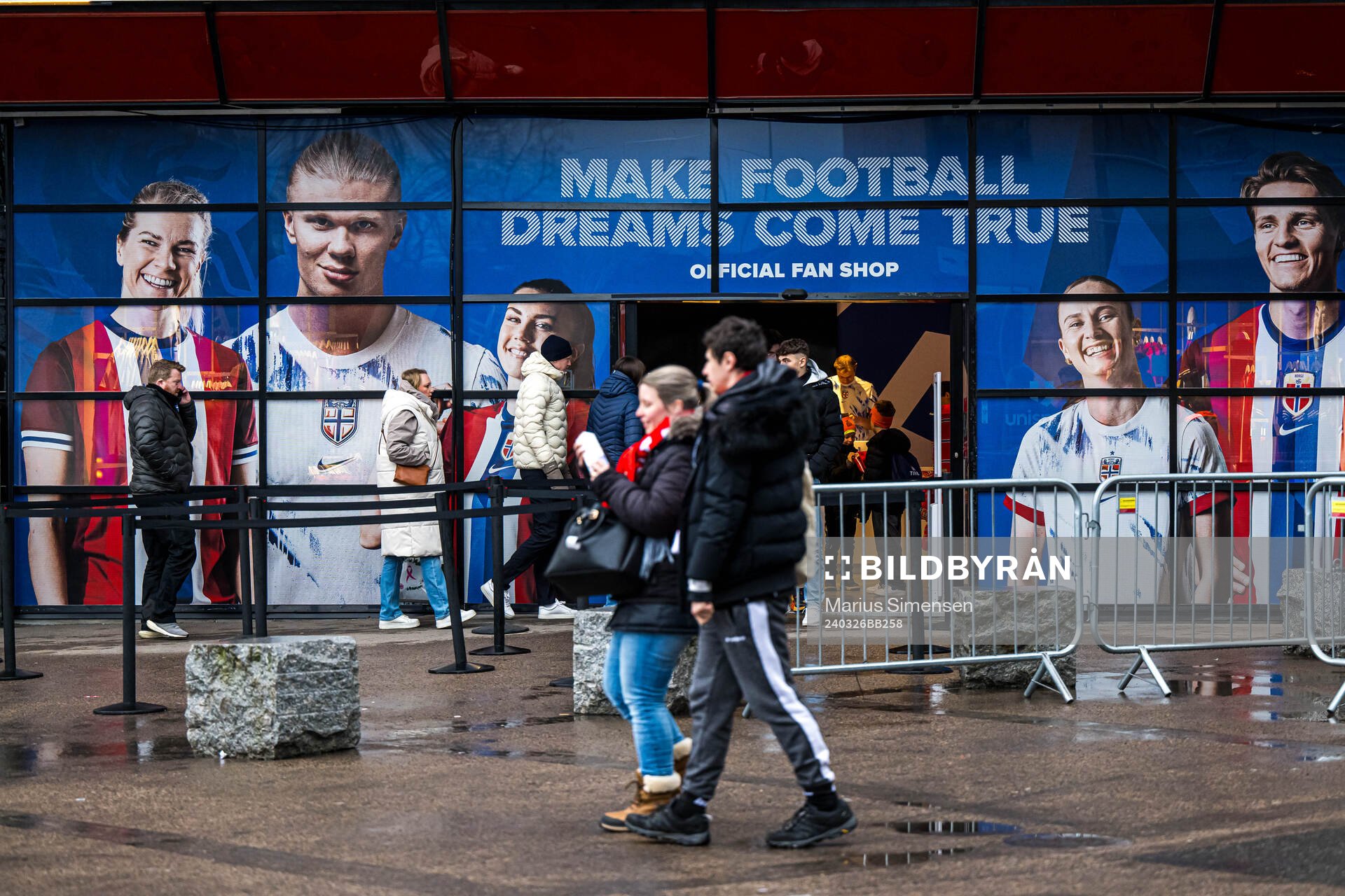 General exterior view of the fan shop outside Ullevaal