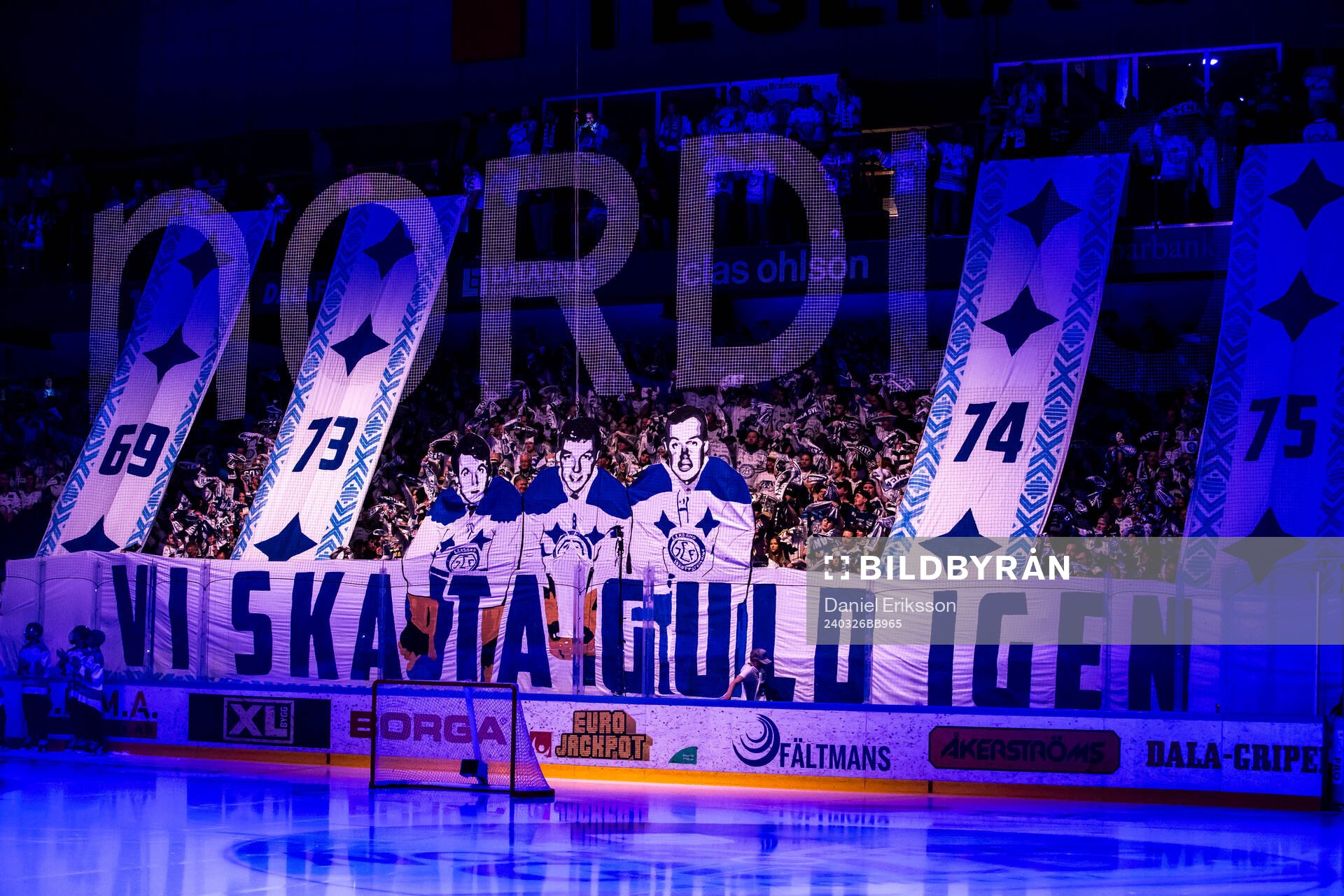Leksands TIFO innan kvartsfinal tre i SHL mellan Leksand