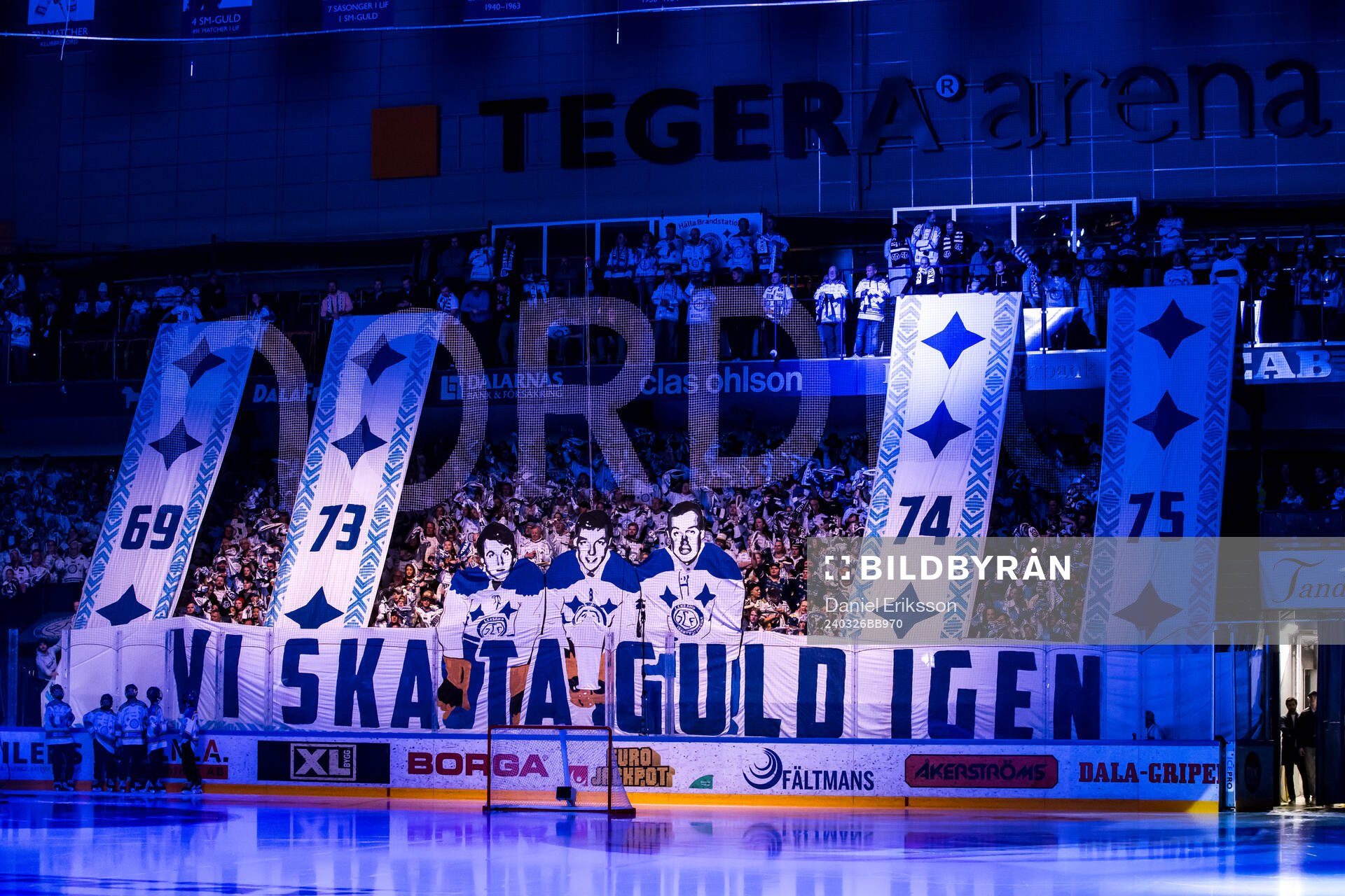 Leksands TIFO innan kvartsfinal tre i SHL mellan Leksand