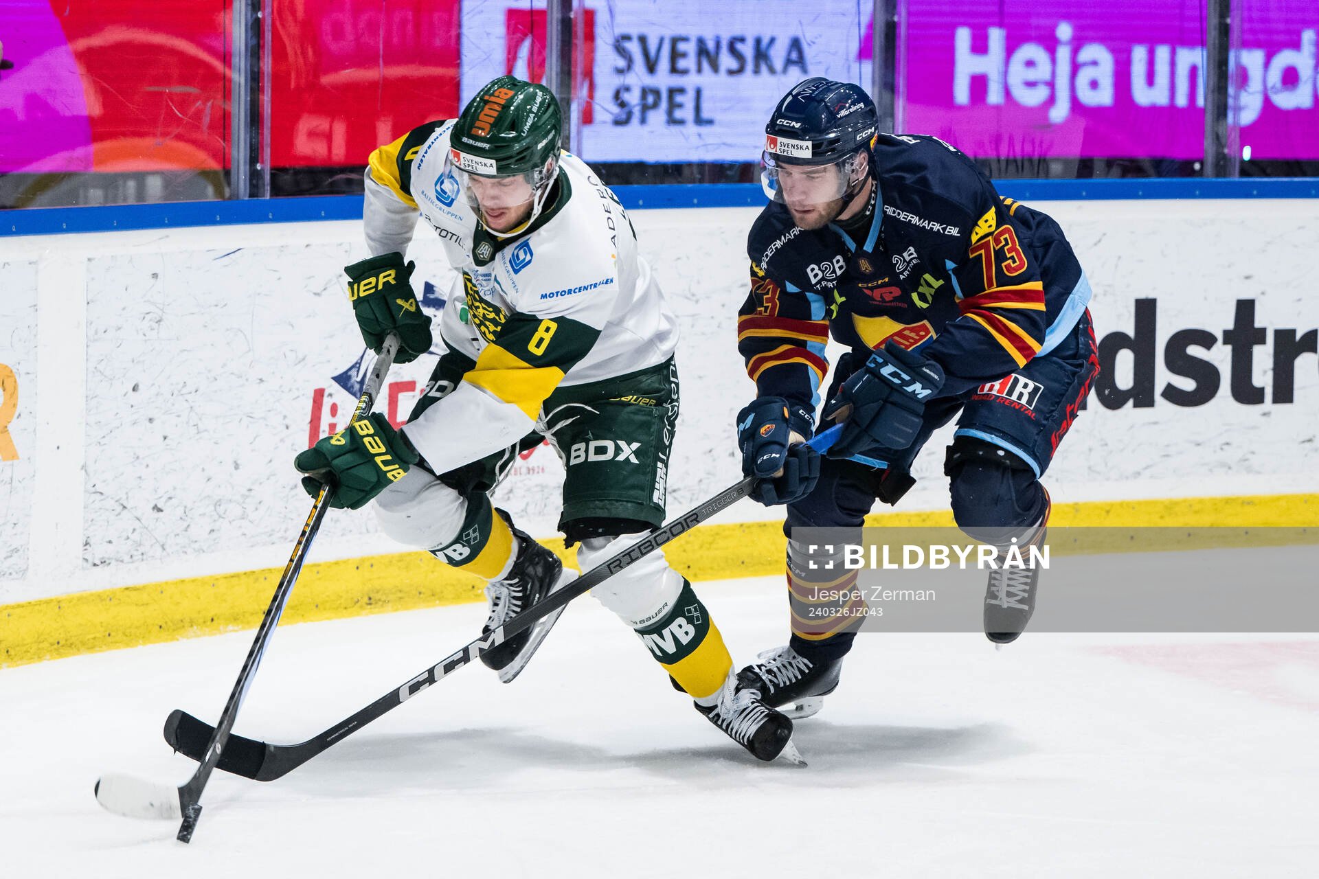 Björklövens Carl-Johan Lerby och Djurgårdens Anton Gradin