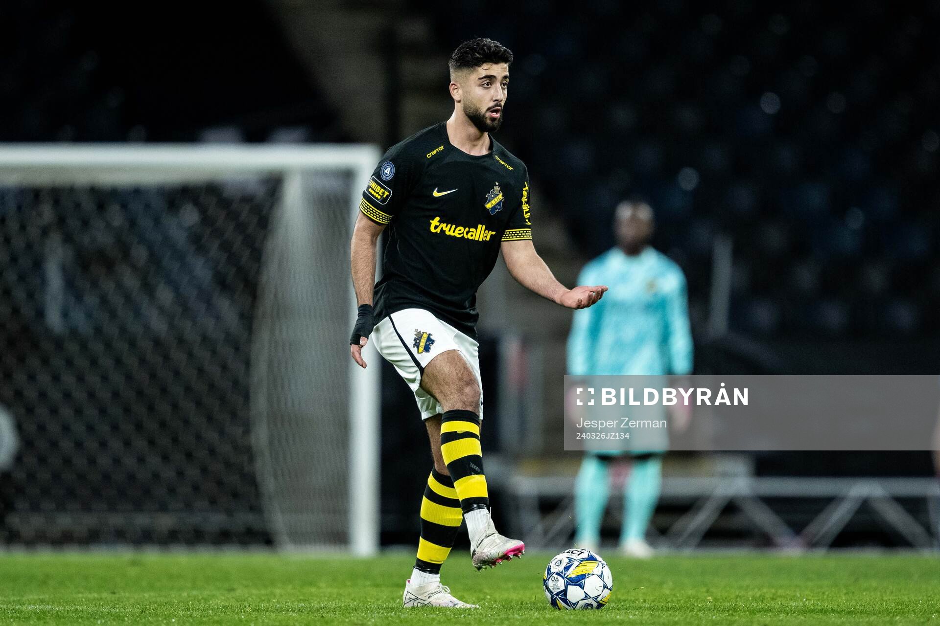 AIKs Ahmad Faqa under träningsmatchen i fotboll mellan AIK och Vålerenga den 26 mars 2024 i Stockholm. 