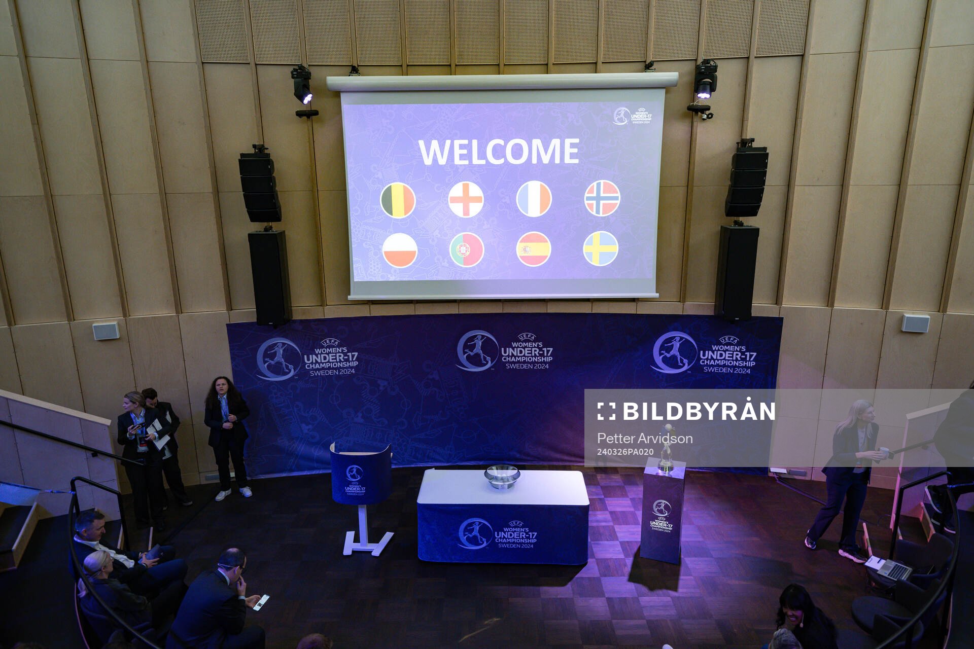 General view over the draw