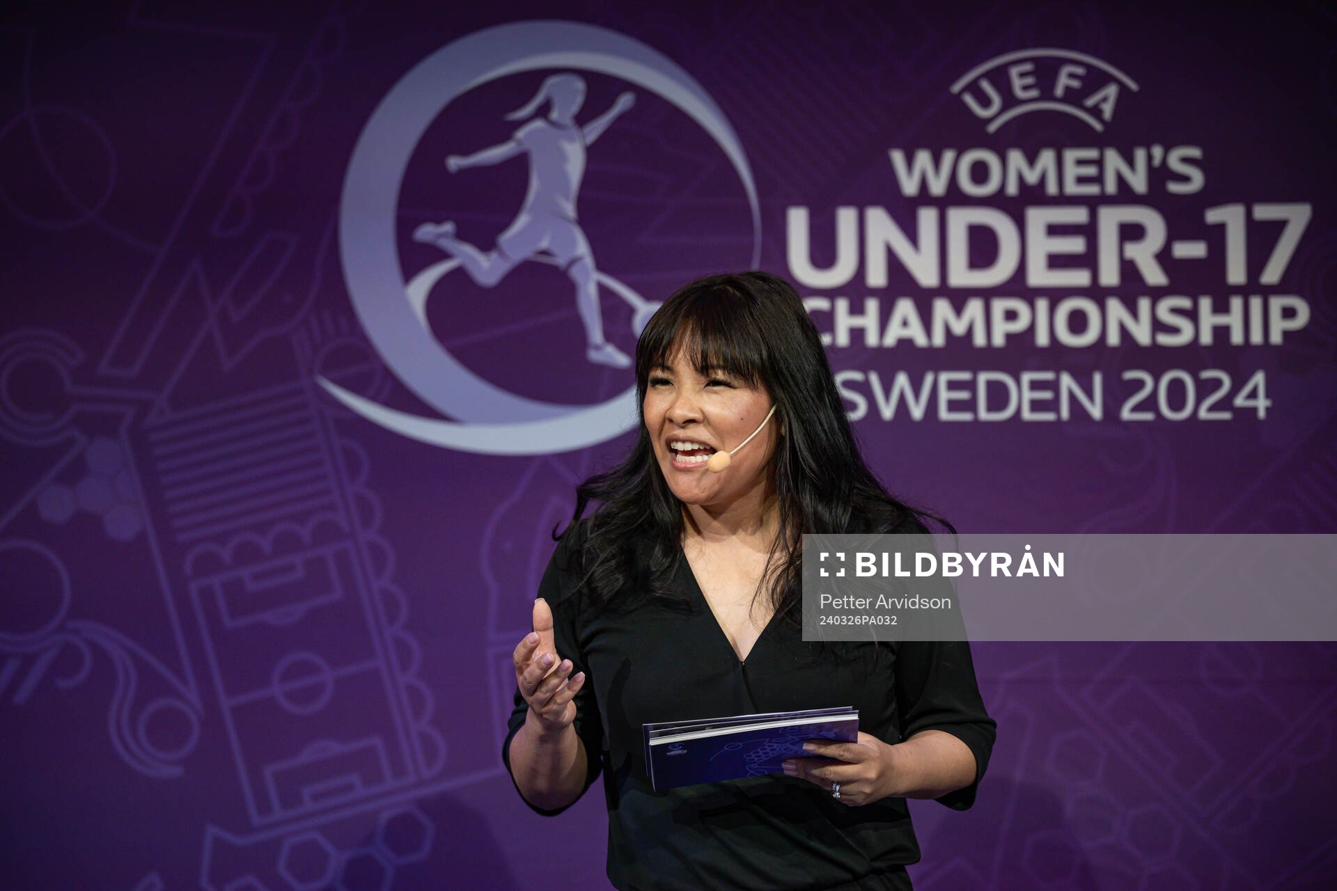 Anna Braun, host