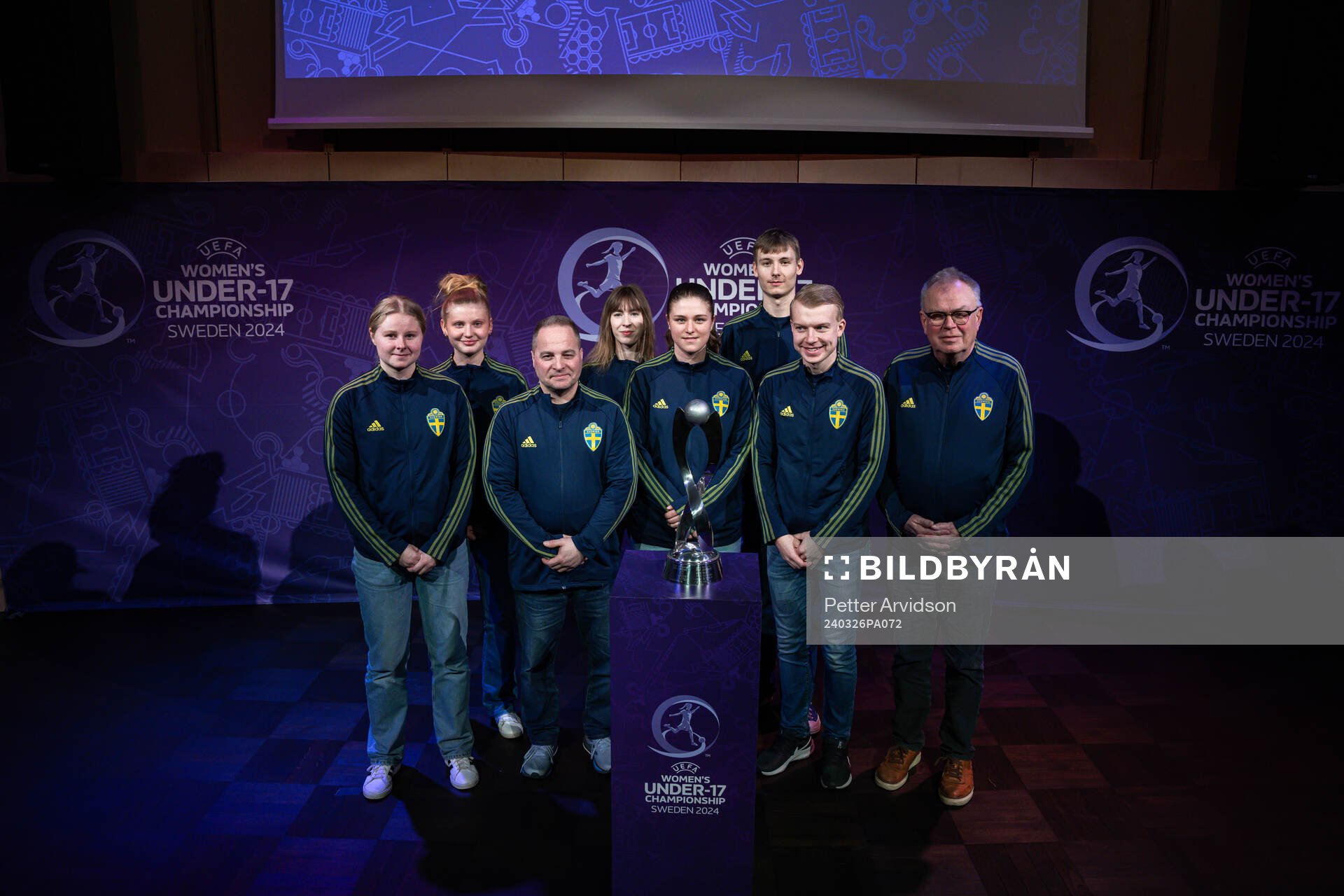 Hosts of team Sweden poses for a picture