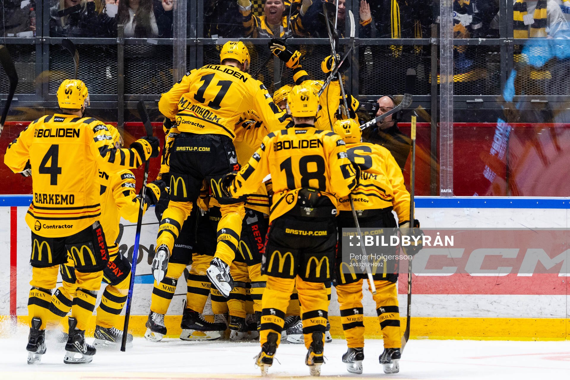Skellefteås spelare jublar