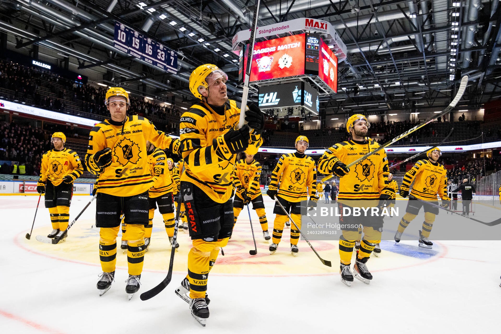 Skellefteås Max Lindholm jublar