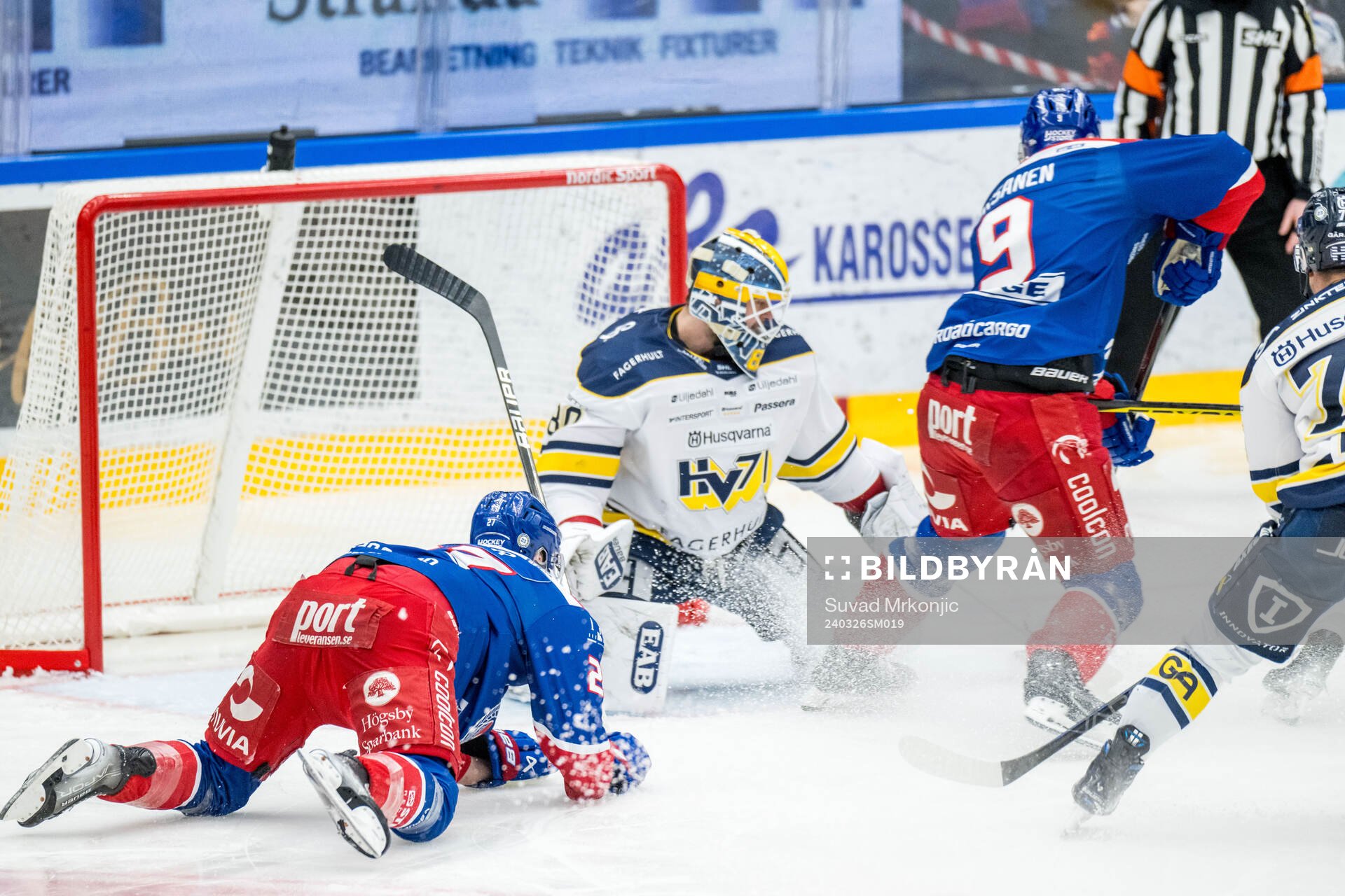 Oskarshamns Austin Wagner och Ahti Oksanen och HV71s