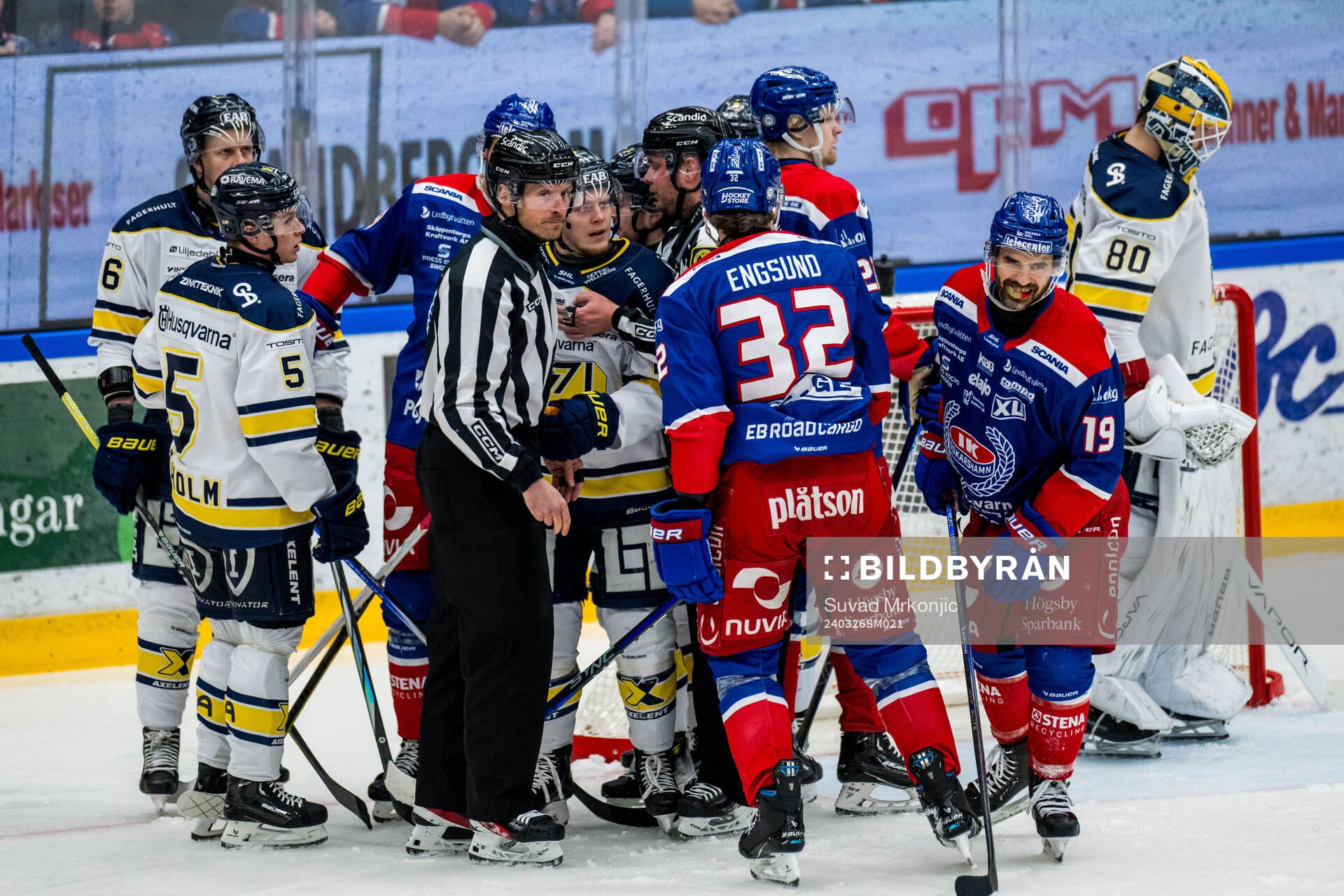 Stökigt framför HVs mål