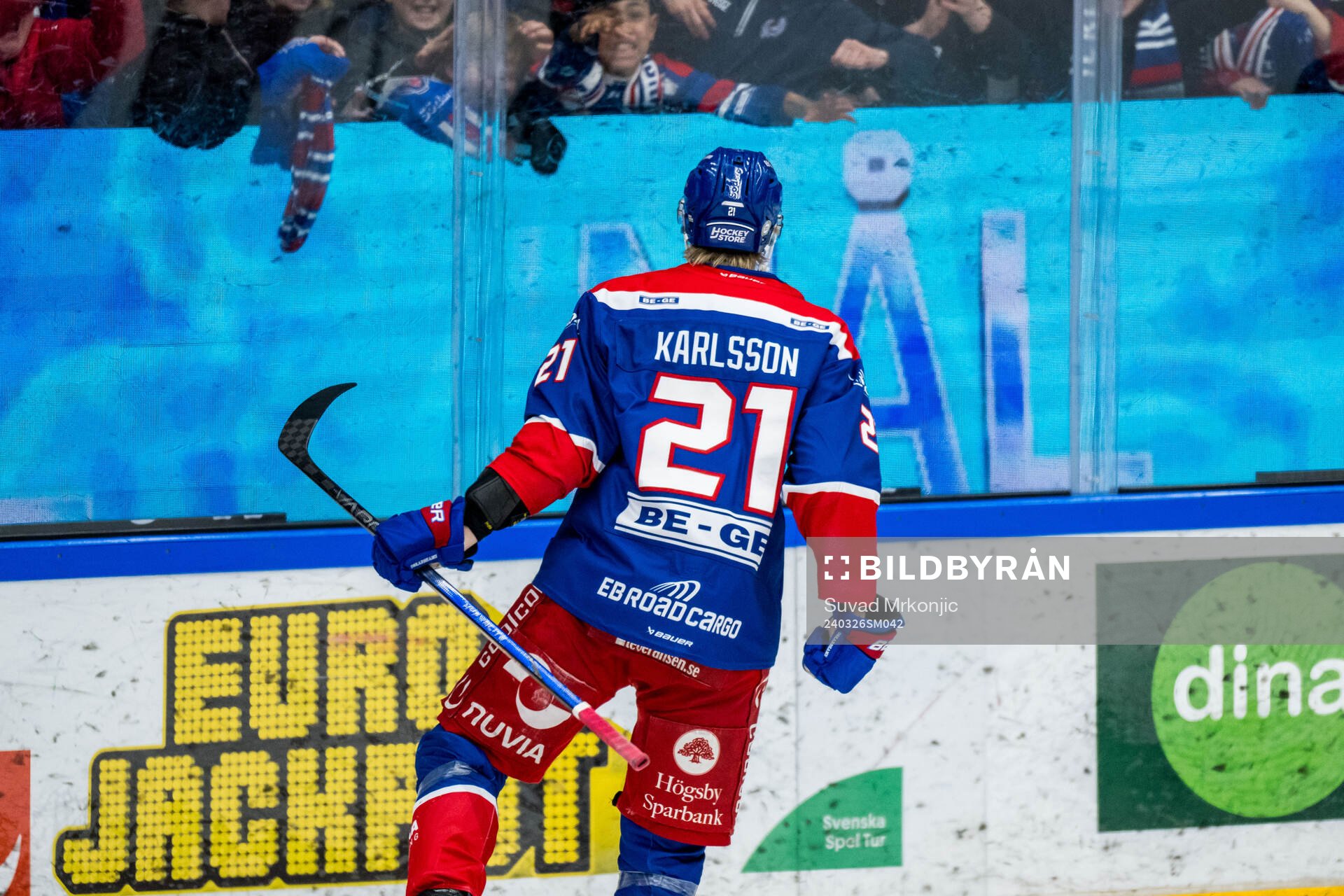Oskarshamns Hampus Karlsson jublar