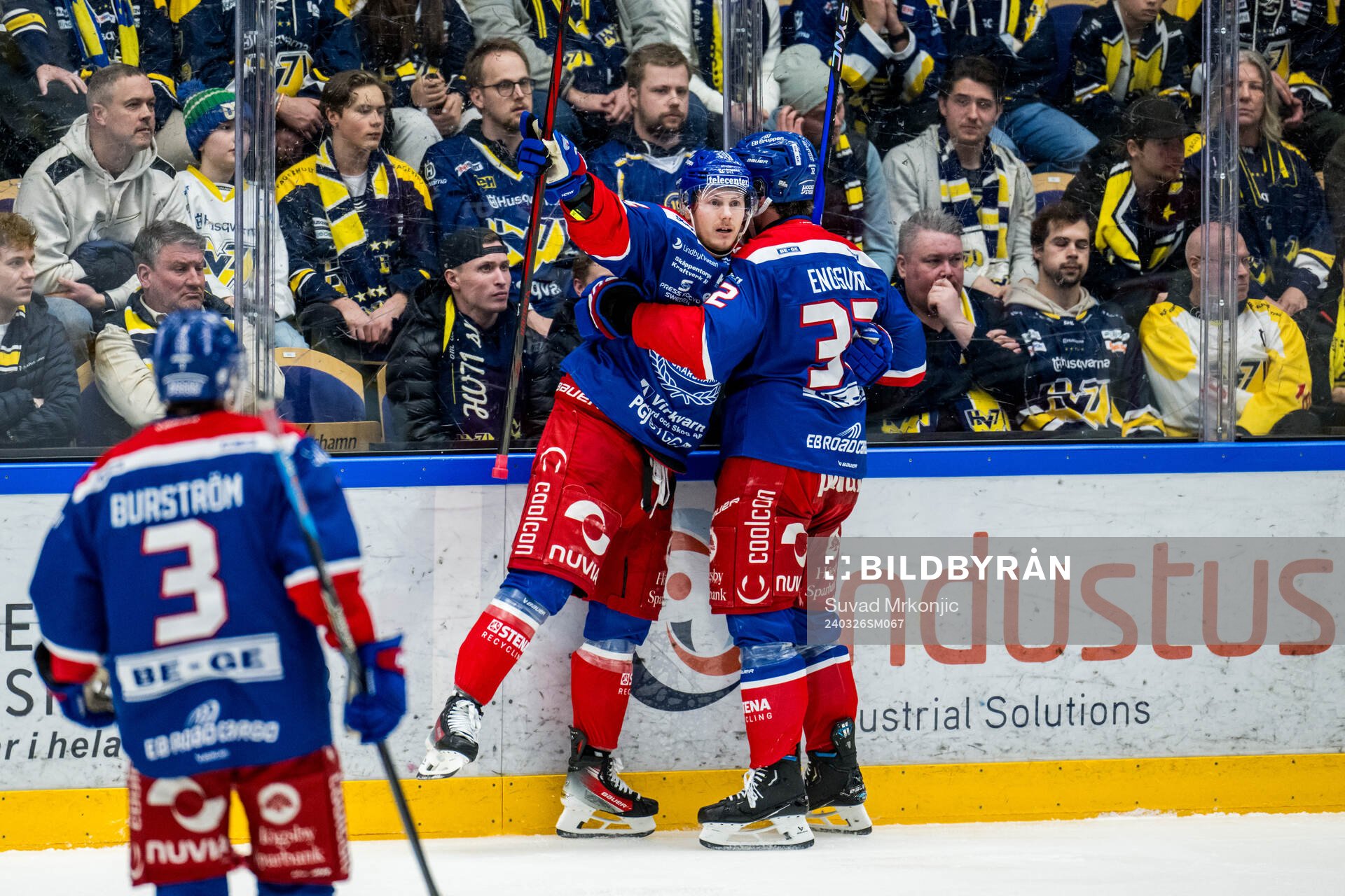 Oskarshamns Nick Olesen jublar